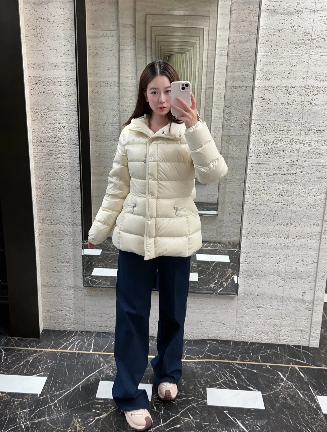 MONCLER Женская куртка Barante