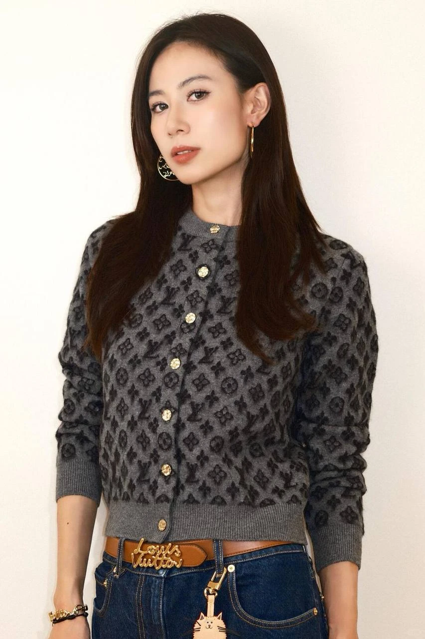 LOUIS VUITTON Женский кардиган из шерсти LOUIS VUITTON Женский кардиган из шерсти