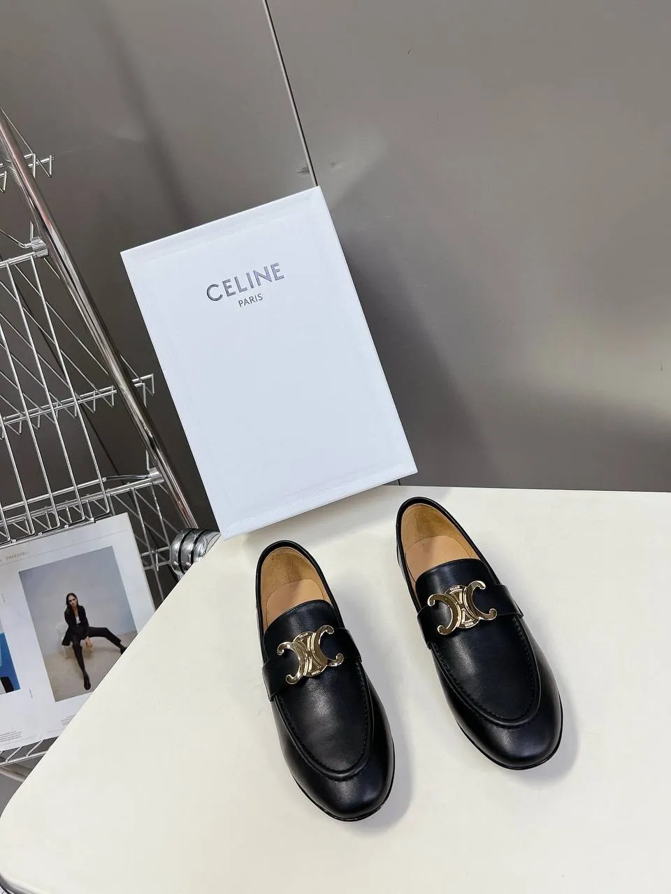 CELINE Женские кожаные лоферы CELINE Женские кожаные лоферы