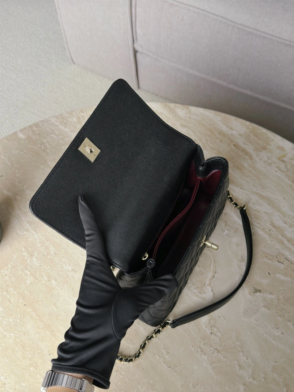 CHANEL Женская сумка Coco Handle с витой ручкой