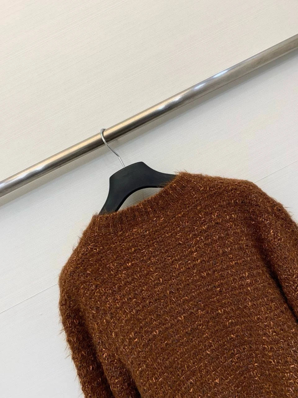 CHRISTIAN DIOR Женский пушистый вязаный кардиган CHRISTIAN DIOR Женский пушистый вязаный кардиган