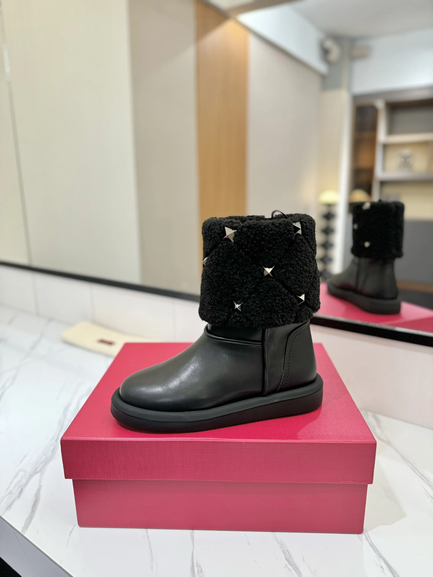 VALENTINO Женские ботинки с мехом