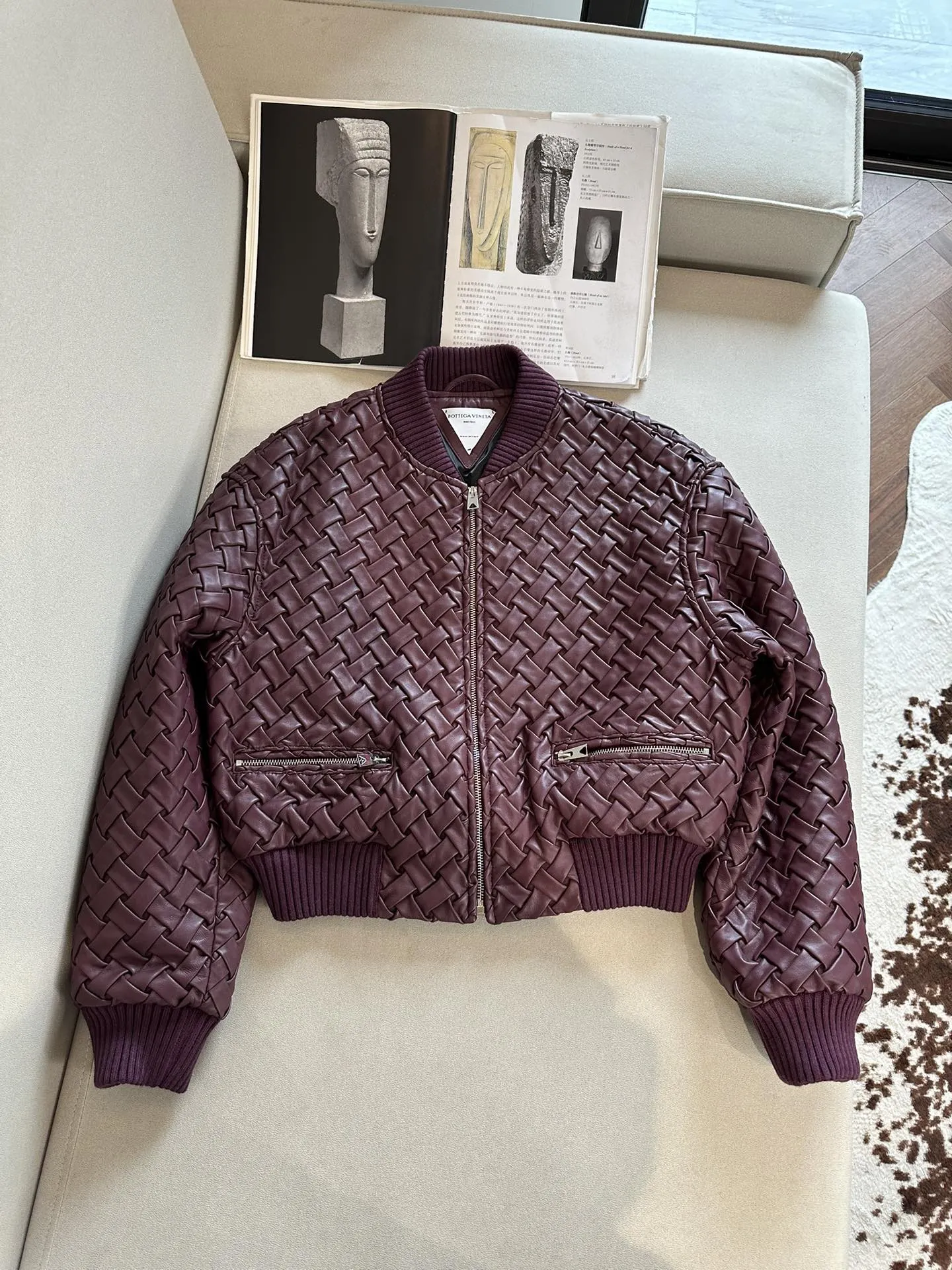 BOTTEGA VENETA Женская кожаная куртка из овчины BOTTEGA VENETA Женская кожаная куртка из овчины