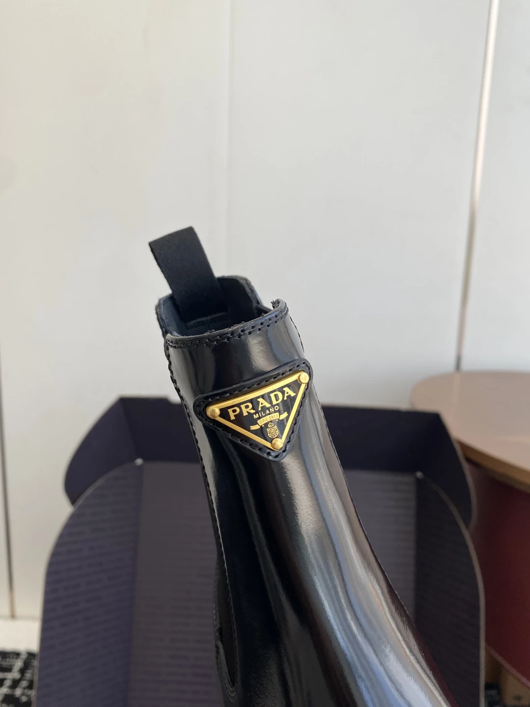 PRADA Женские лакированные ботинки PRADA Женские лакированные ботинки