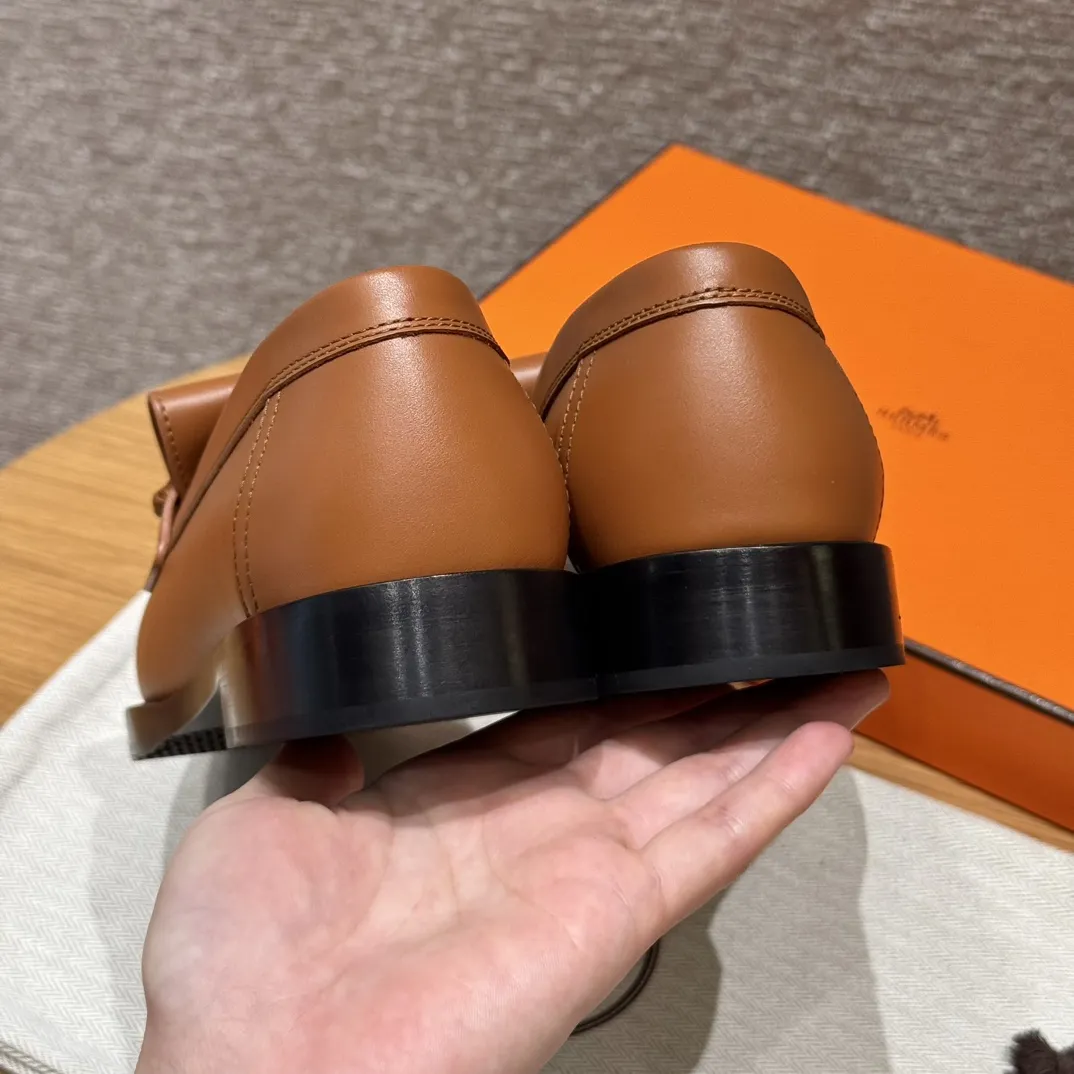 HERMES Женские лоферы Impact