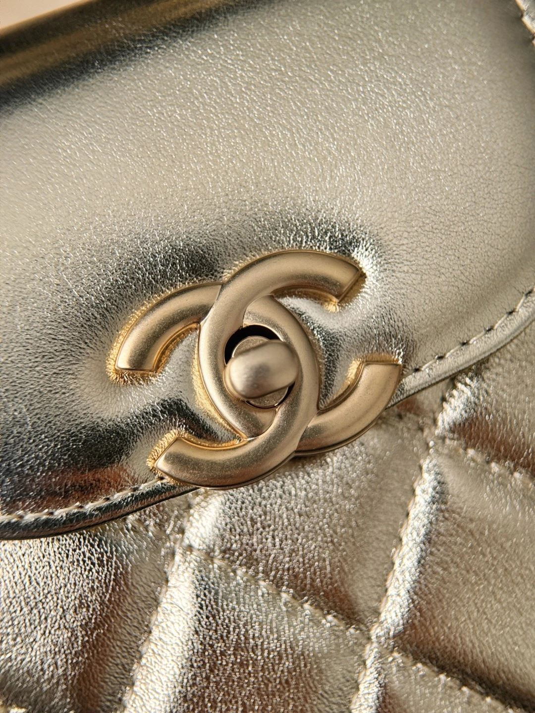 CHANEL Женская сумка 25А CHANEL Женская сумка 25А