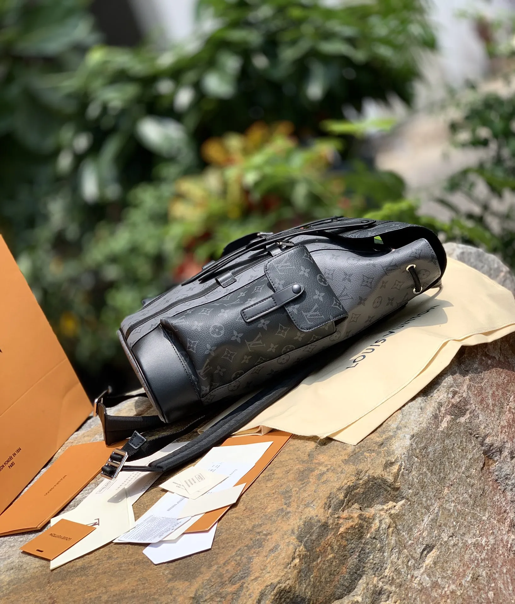 LOUIS VUITTON Мужской рюкзак Christopher MM LOUIS VUITTON Мужской рюкзак Christopher MM