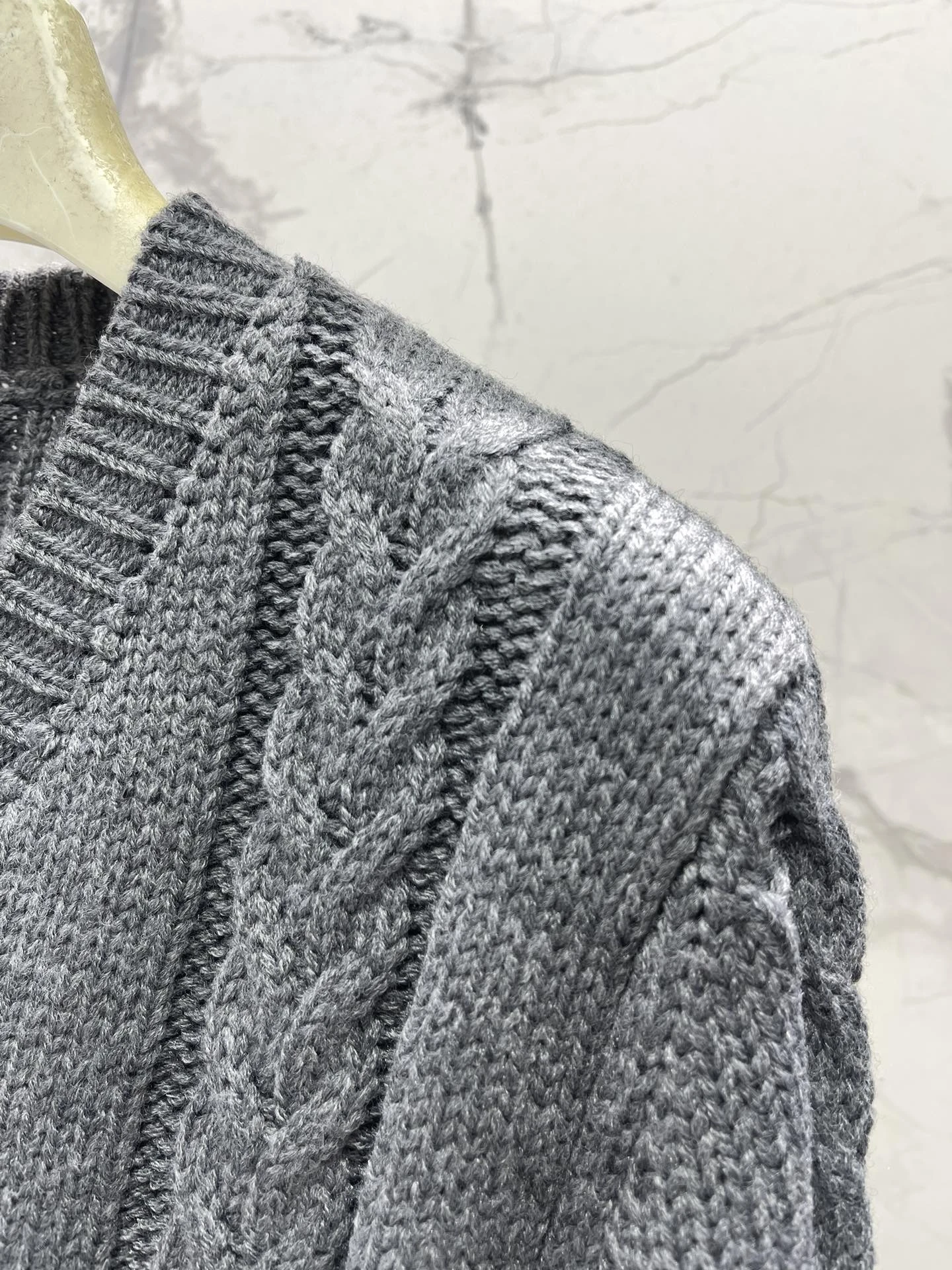 LOEWE Женский свитер из кашемира LOEWE Женский свитер из кашемира