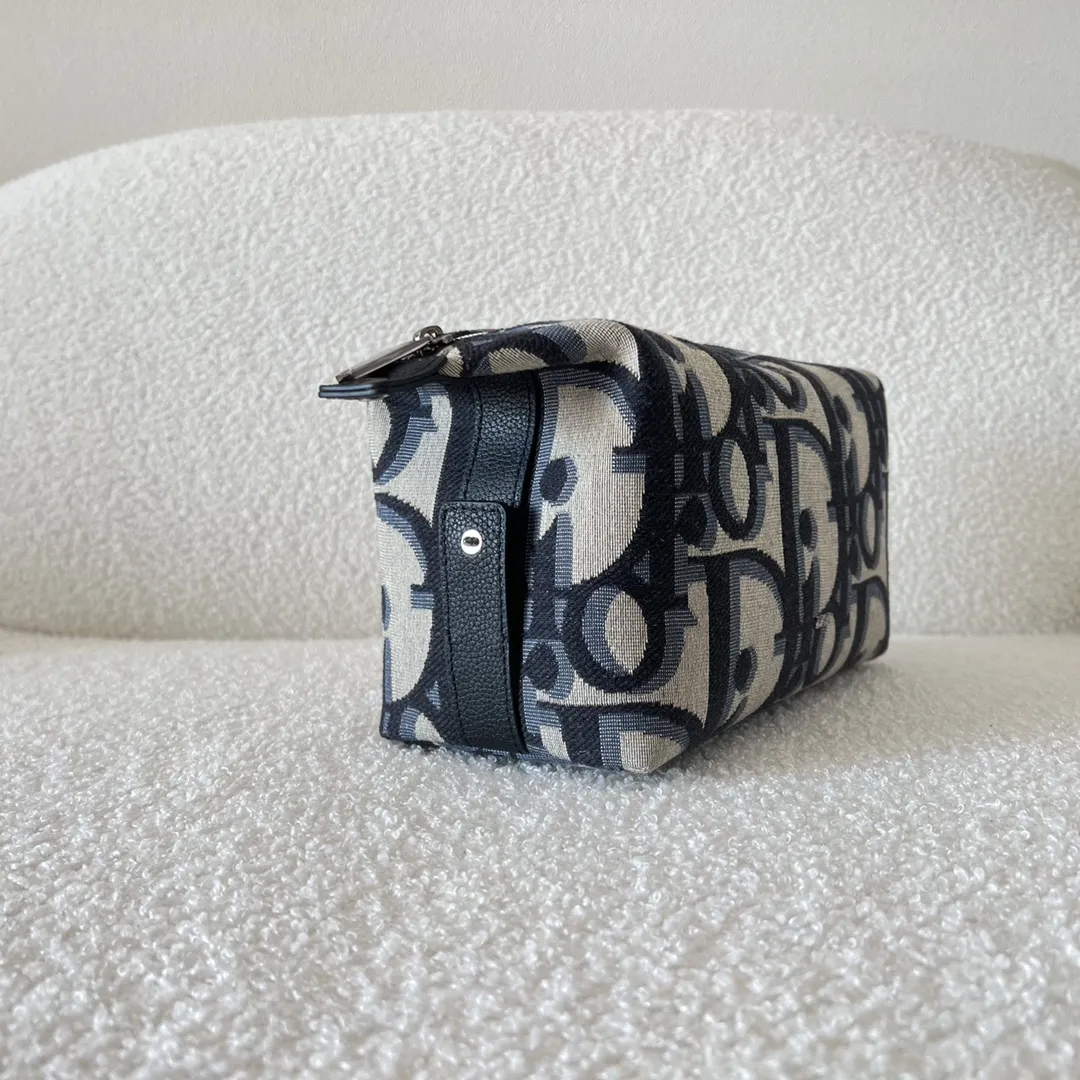 CHRISTIAN DIOR Косметичка Weekender CHRISTIAN DIOR Косметичка Weekender