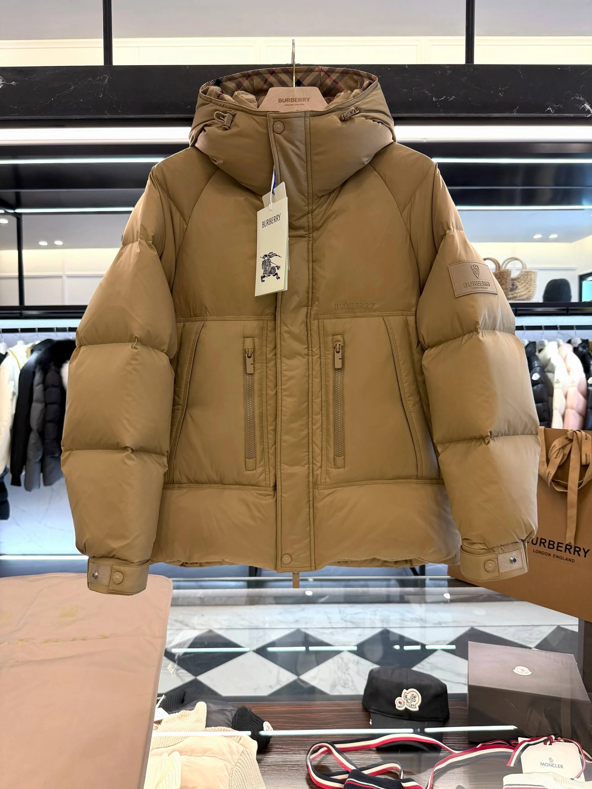 BURBERRY Мужской пуховик с пуховым наполнителем 