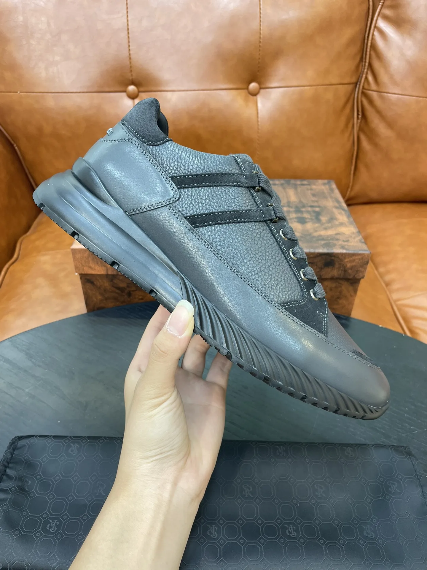 STEFANO RICCI Мужские кроссовки из телячьей кожи серые STEFANO RICCI Мужские кроссовки из телячьей кожи серые