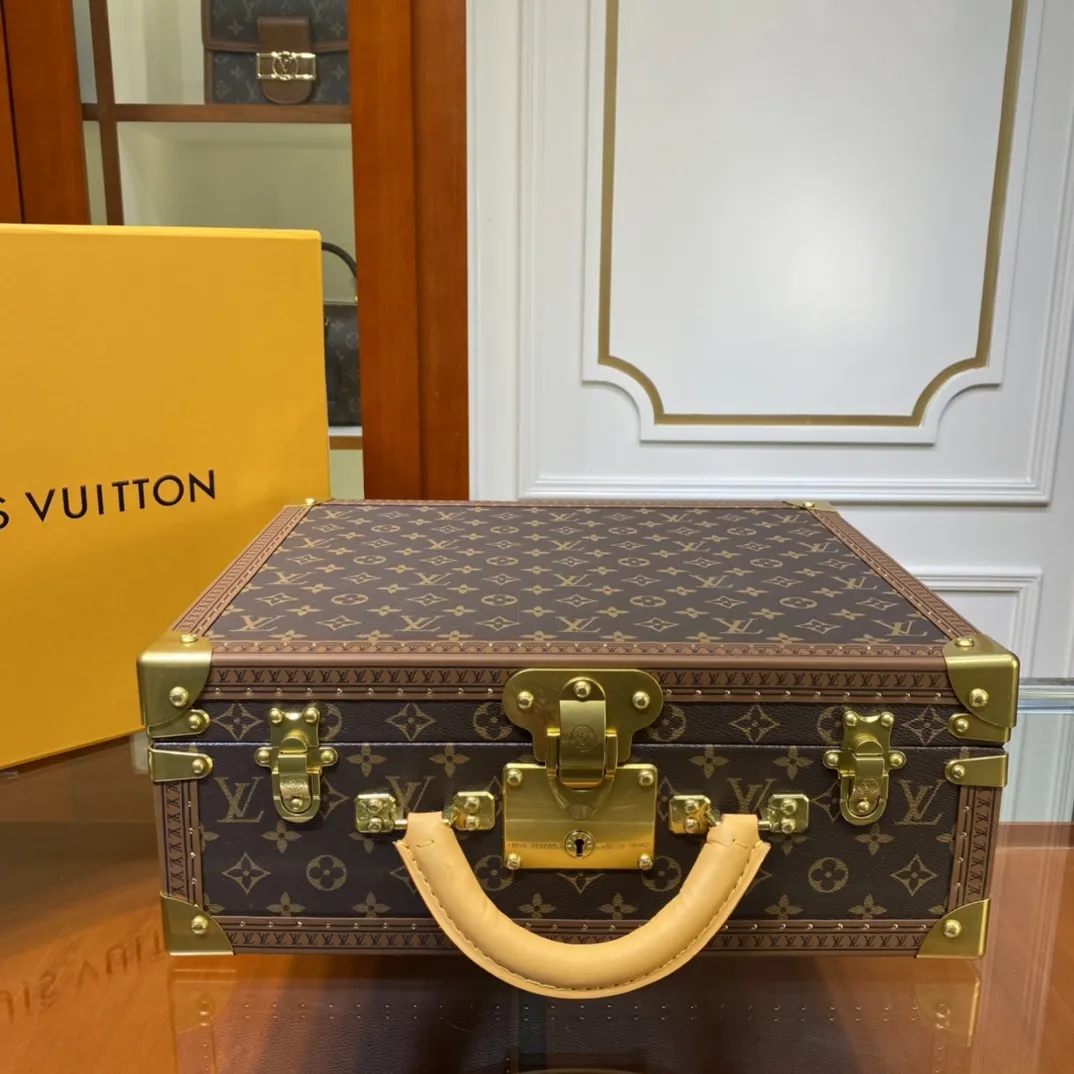 LOUIS VUITTON Ящик для хранения вещей 40 см LOUIS VUITTON Ящик для хранения вещей 40 см