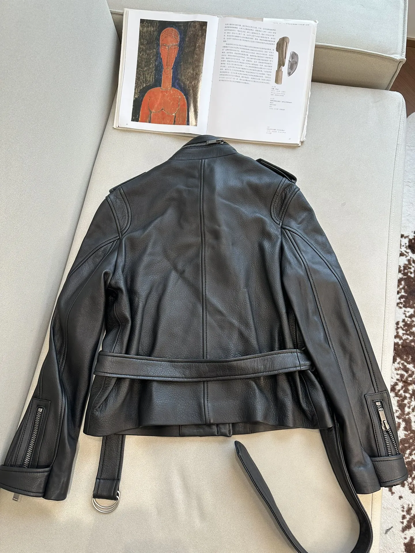 SAINT LAURENT Женская кожаная куртка SAINT LAURENT Женская кожаная куртка