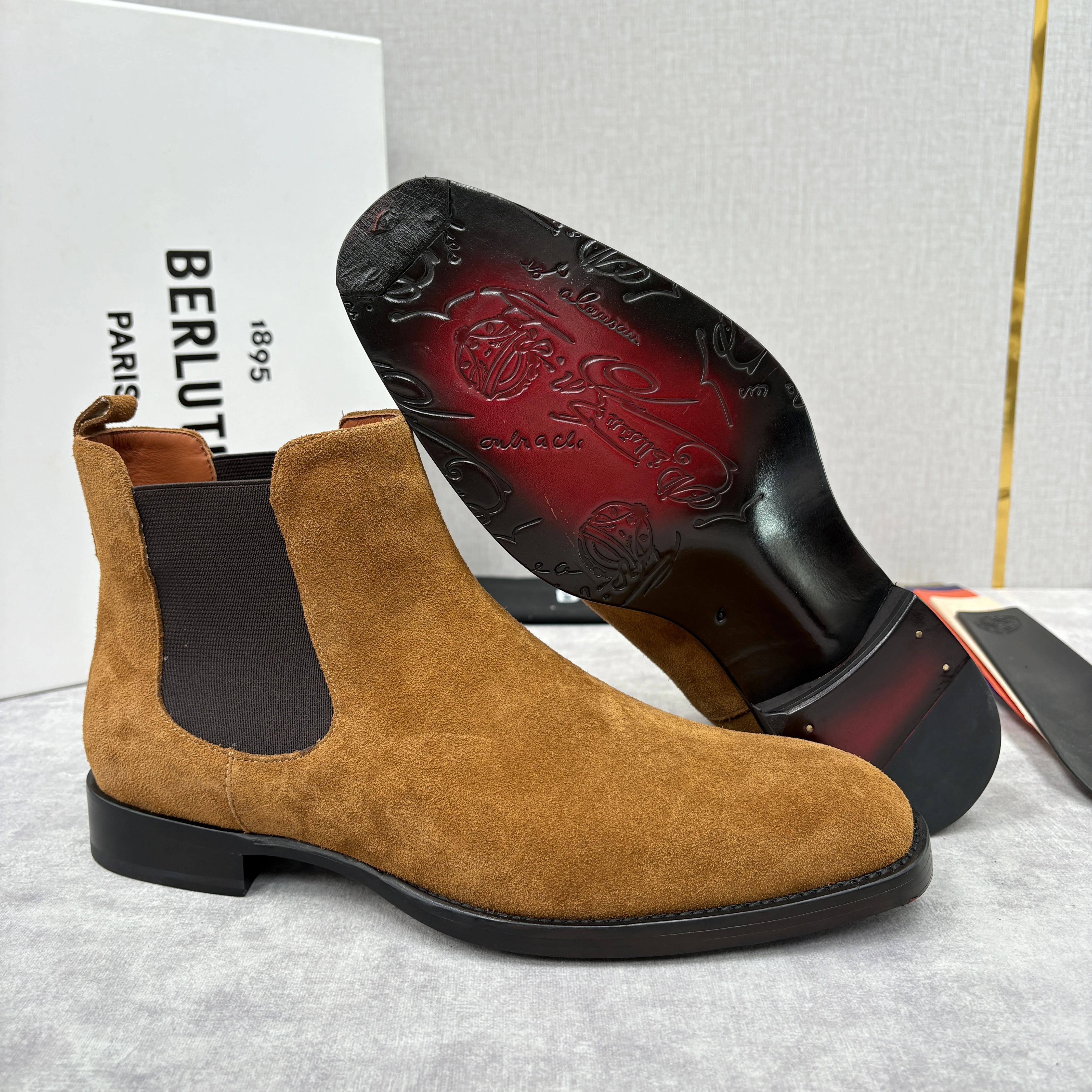 BERLUTI Мужские кроссовки челси из замши