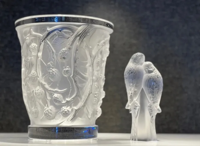 LALIQUE Хрустальная ваза Blackberry 24 см