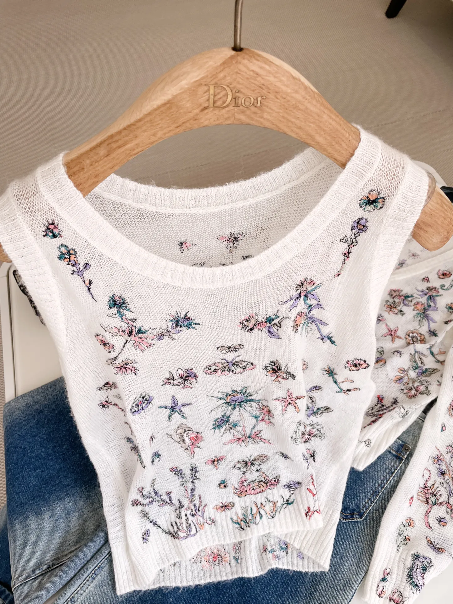 CHRISTIAN DIOR Женский кардиган и жилет CHRISTIAN DIOR Женский кардиган и жилет