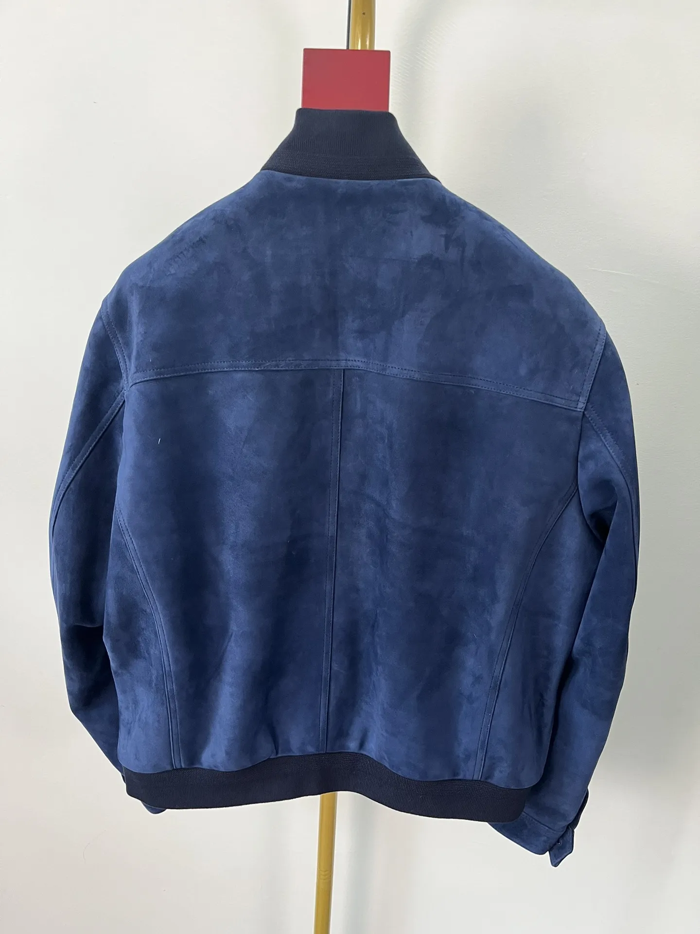 LORO PIANA Мужская куртка из элитной замши