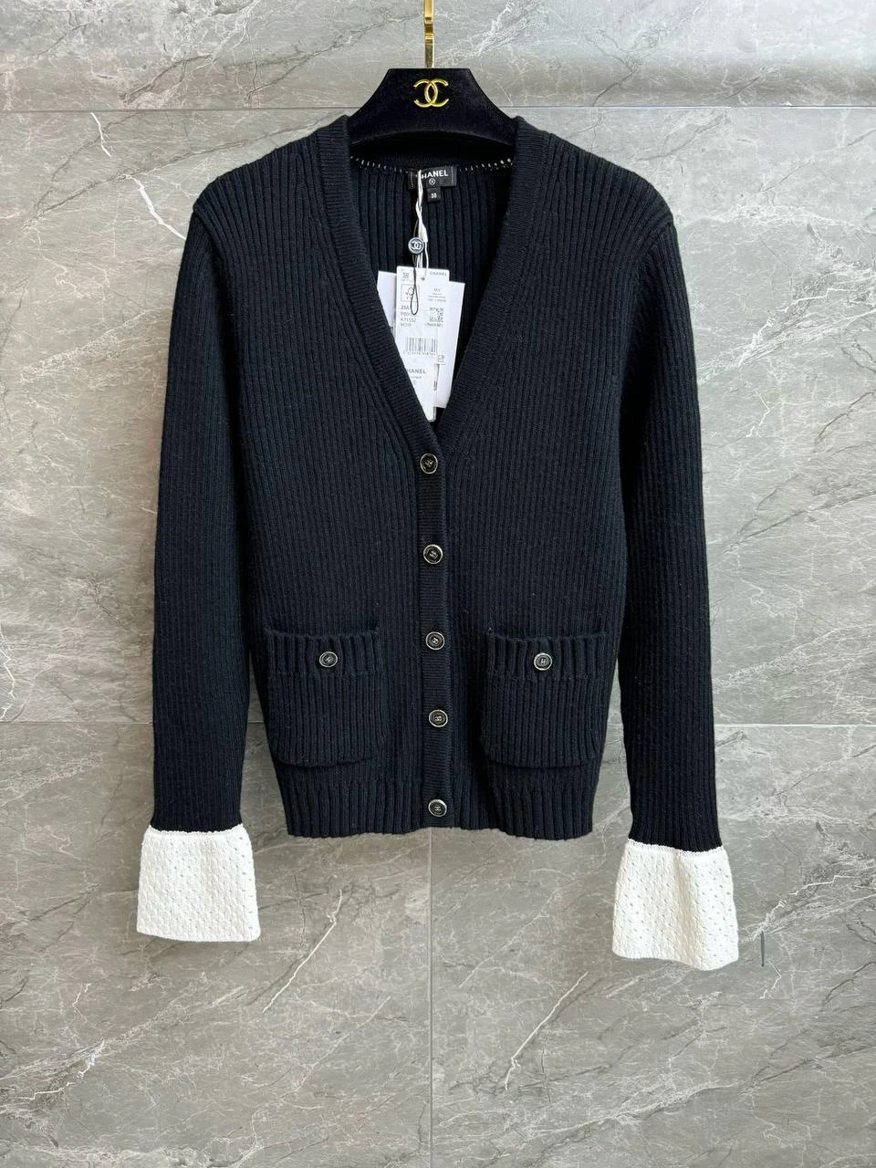 CHANEL Женский кардиган из трикотажа CHANEL Женский кардиган из трикотажа