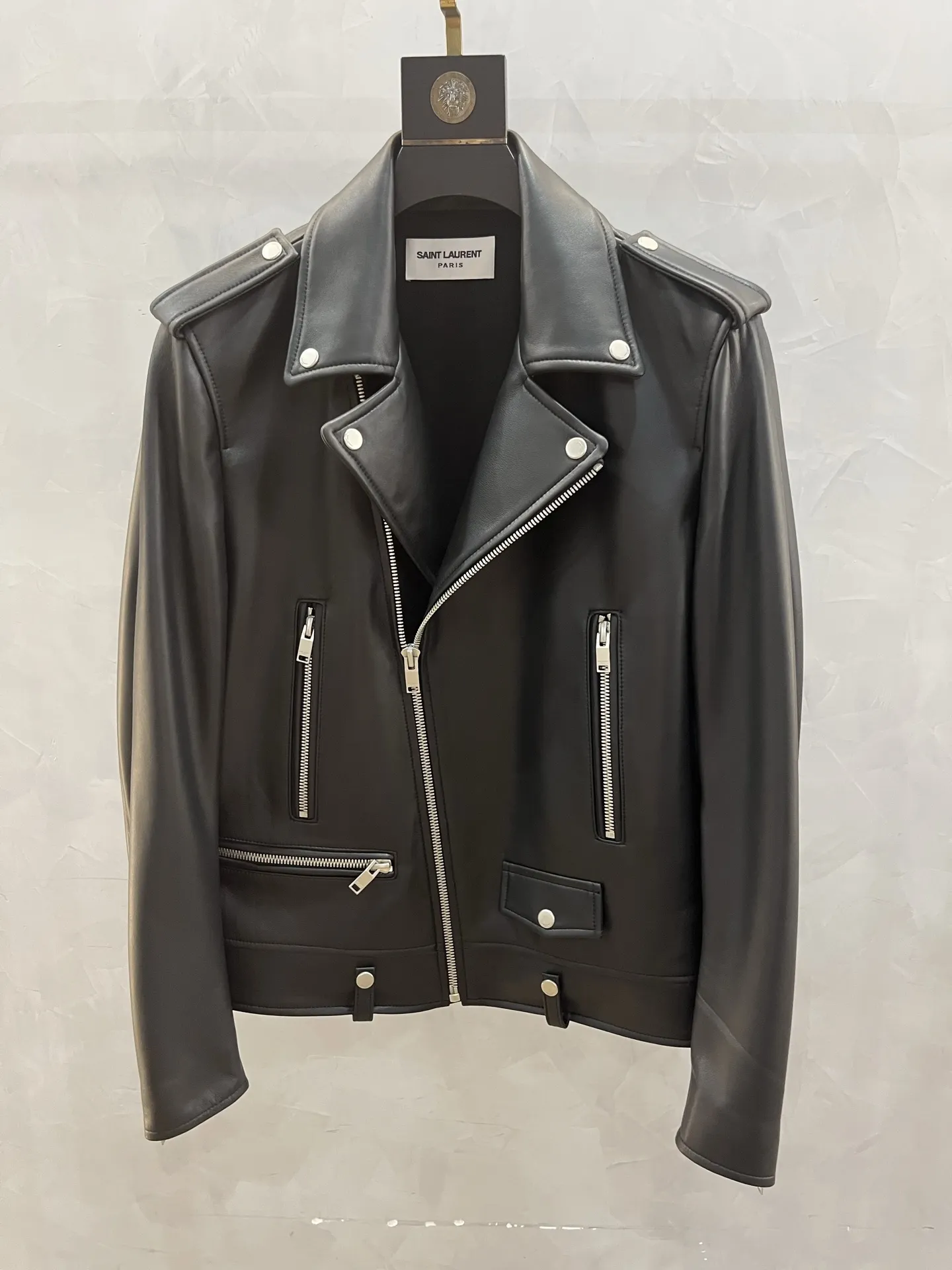 SAINT LAURENT Мужская кожаная куртка SAINT LAURENT Мужская кожаная куртка