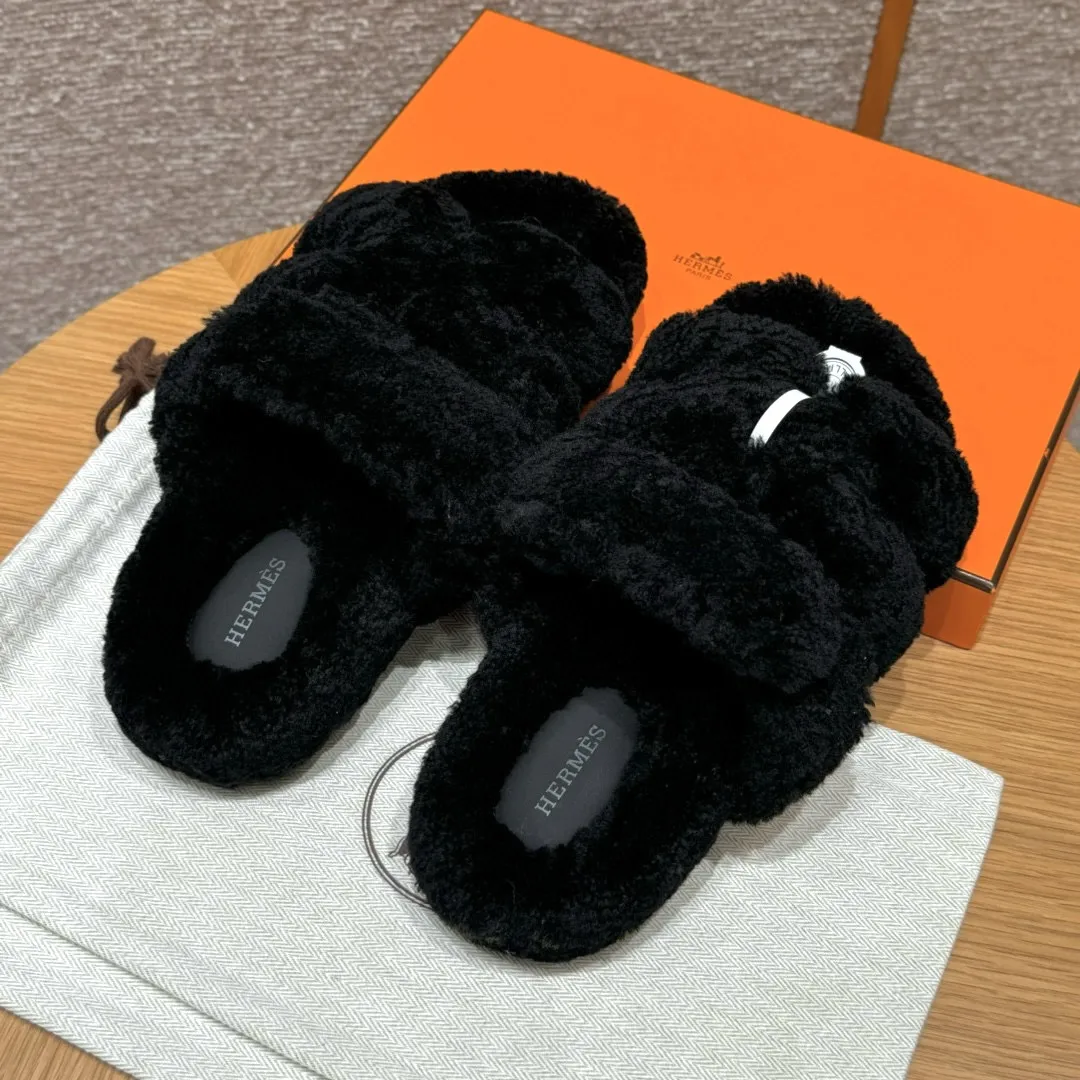 HERMES Женские сандалии Chypre из шерсти