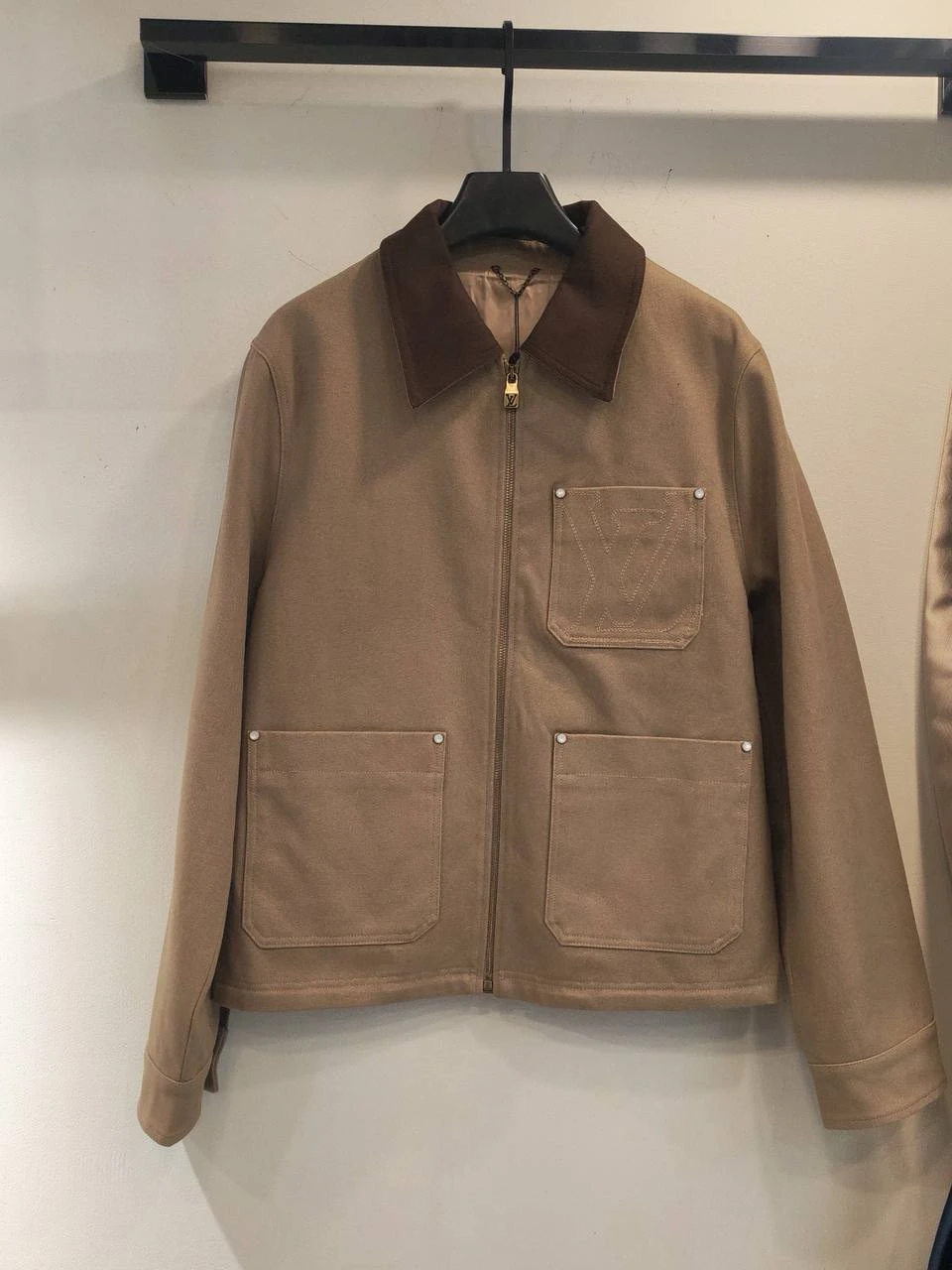 LOUIS VUITTON Мужская ветровка  LOUIS VUITTON Мужская ветровка