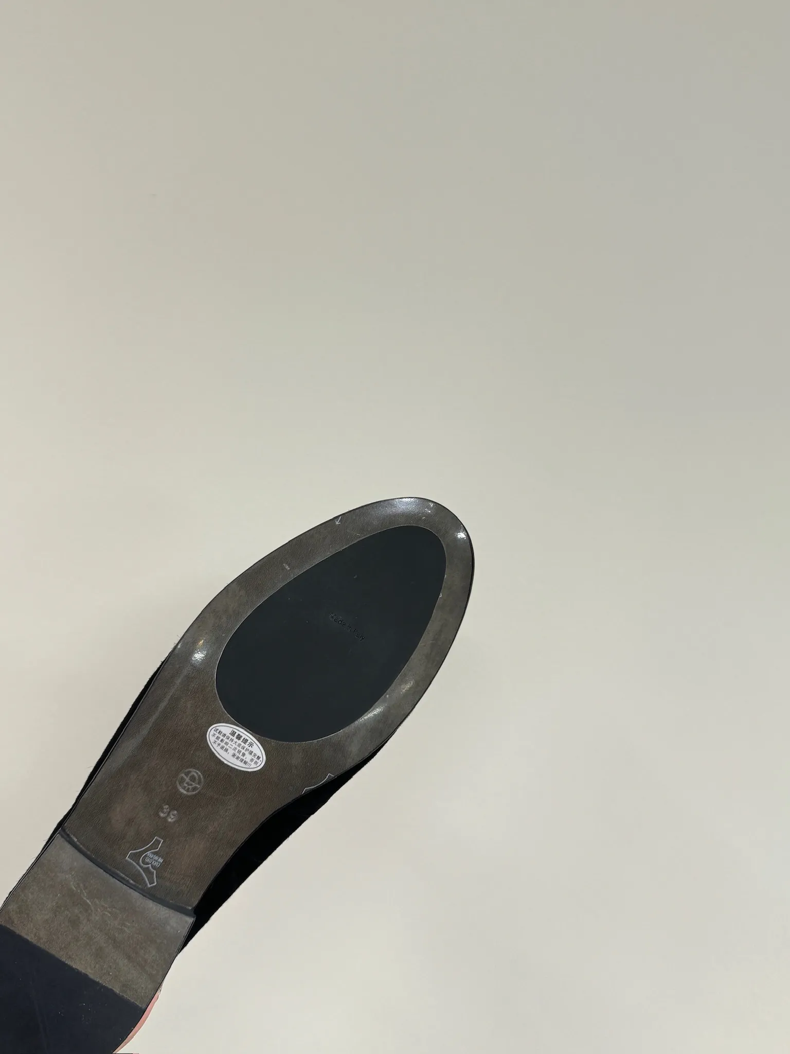 THE ROW Женские лоферы из замши