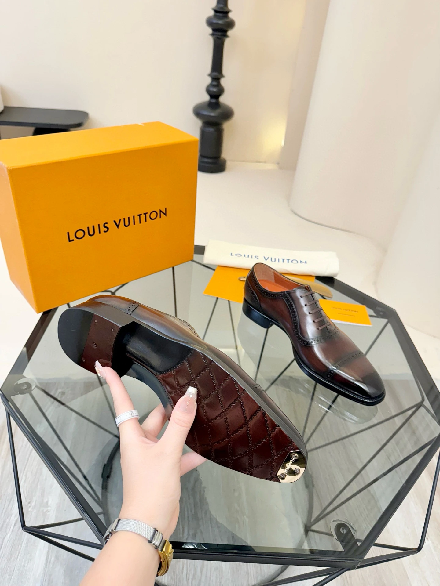 LOUIS VUITTON Мужские туфли из натуральной коровьей кожи