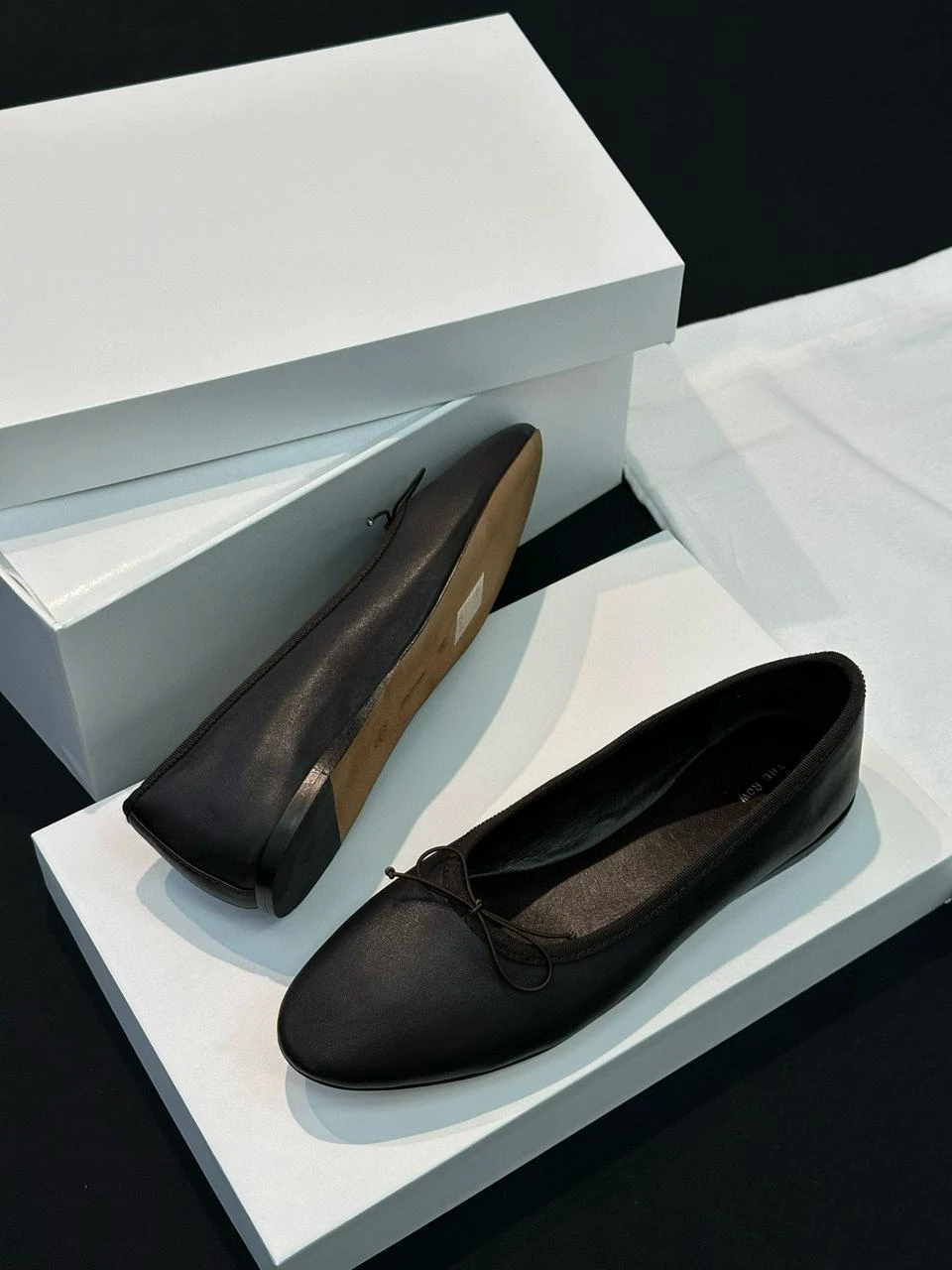 THE ROW Атласные балетки