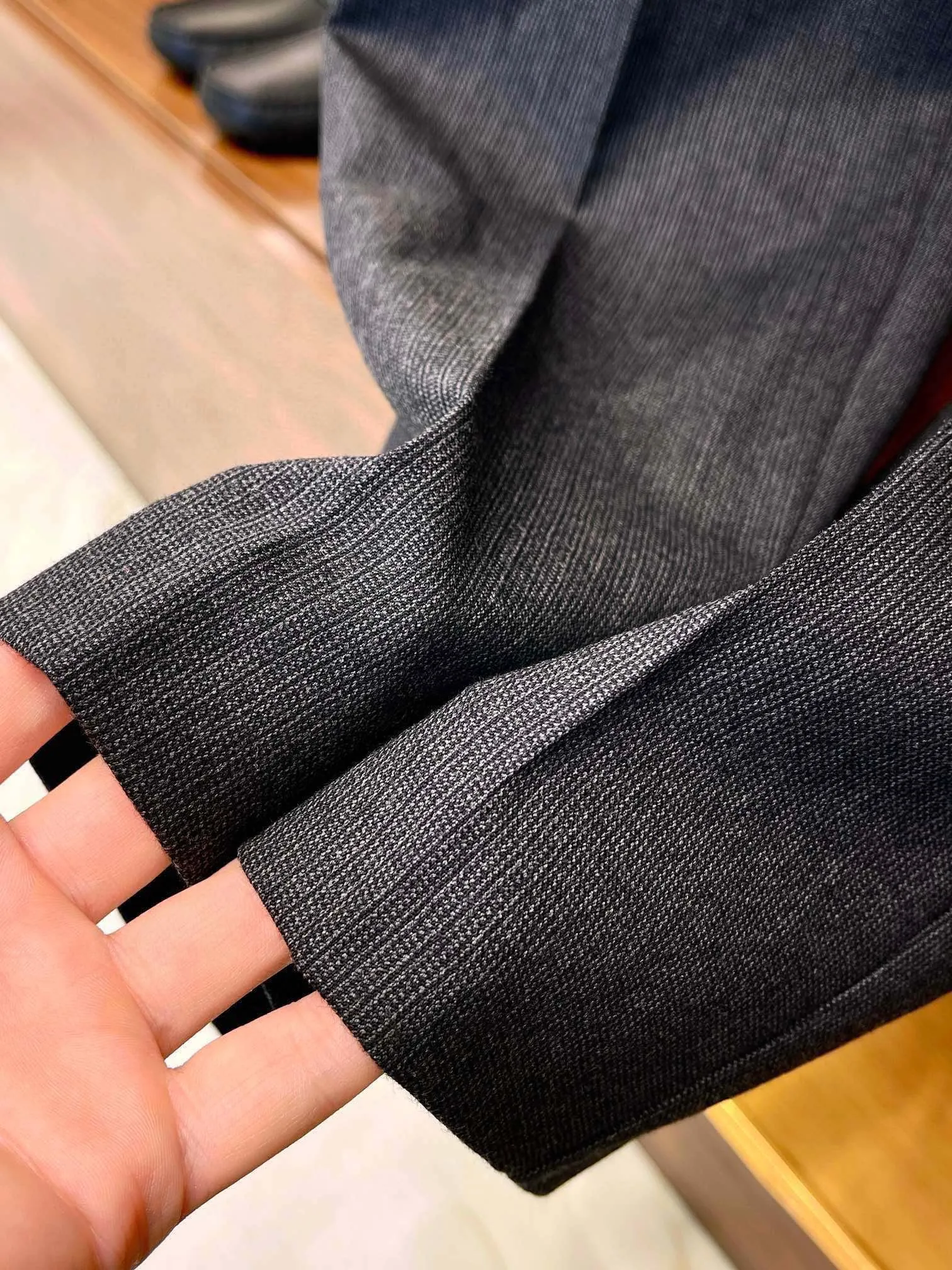 CHRISTIAN DIOR Мужские брюки из шерсти CHRISTIAN DIOR Мужские брюки из шерсти