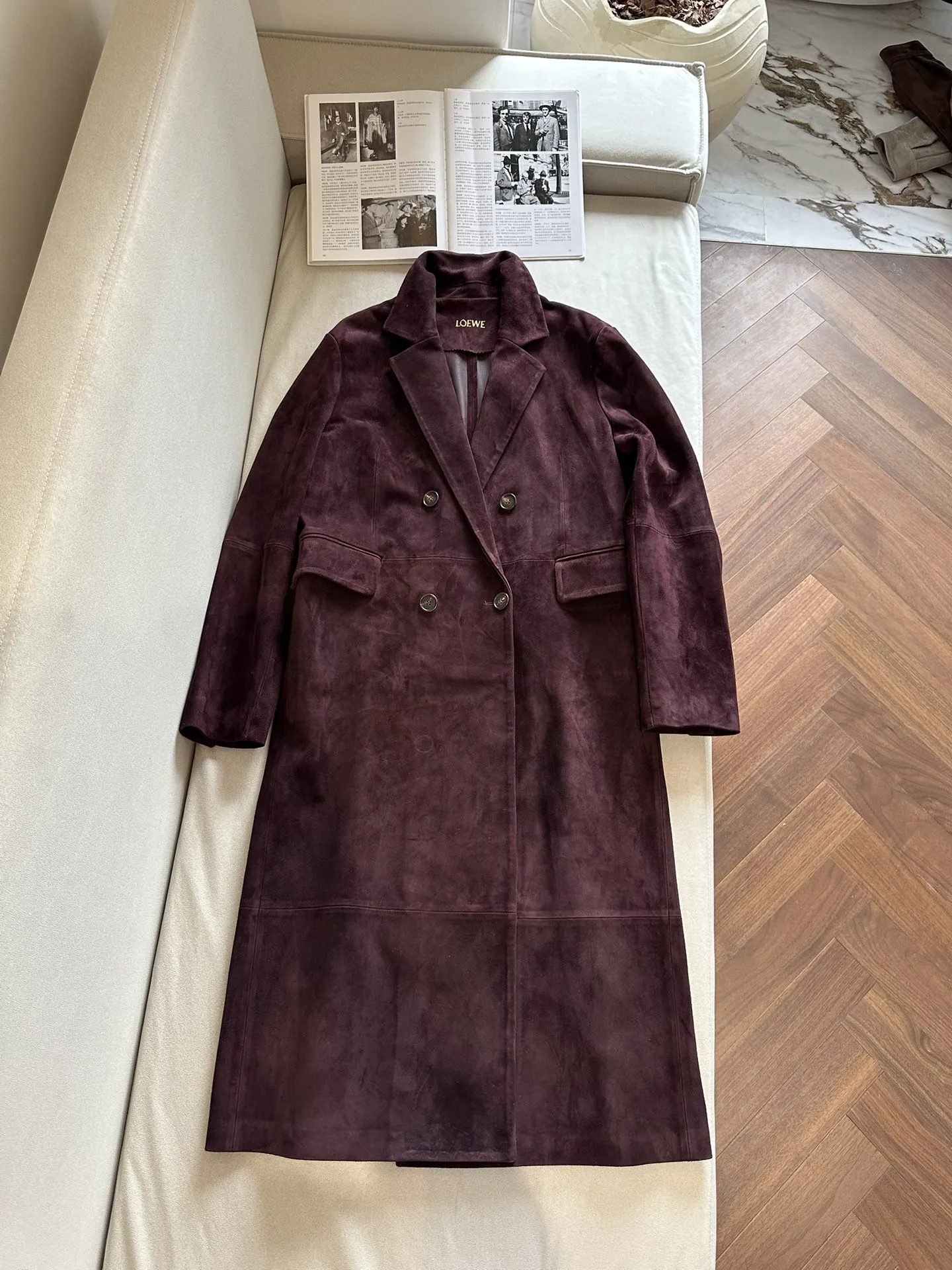 LOEWE Женское пальто из замши LOEWE Женское пальто из замши