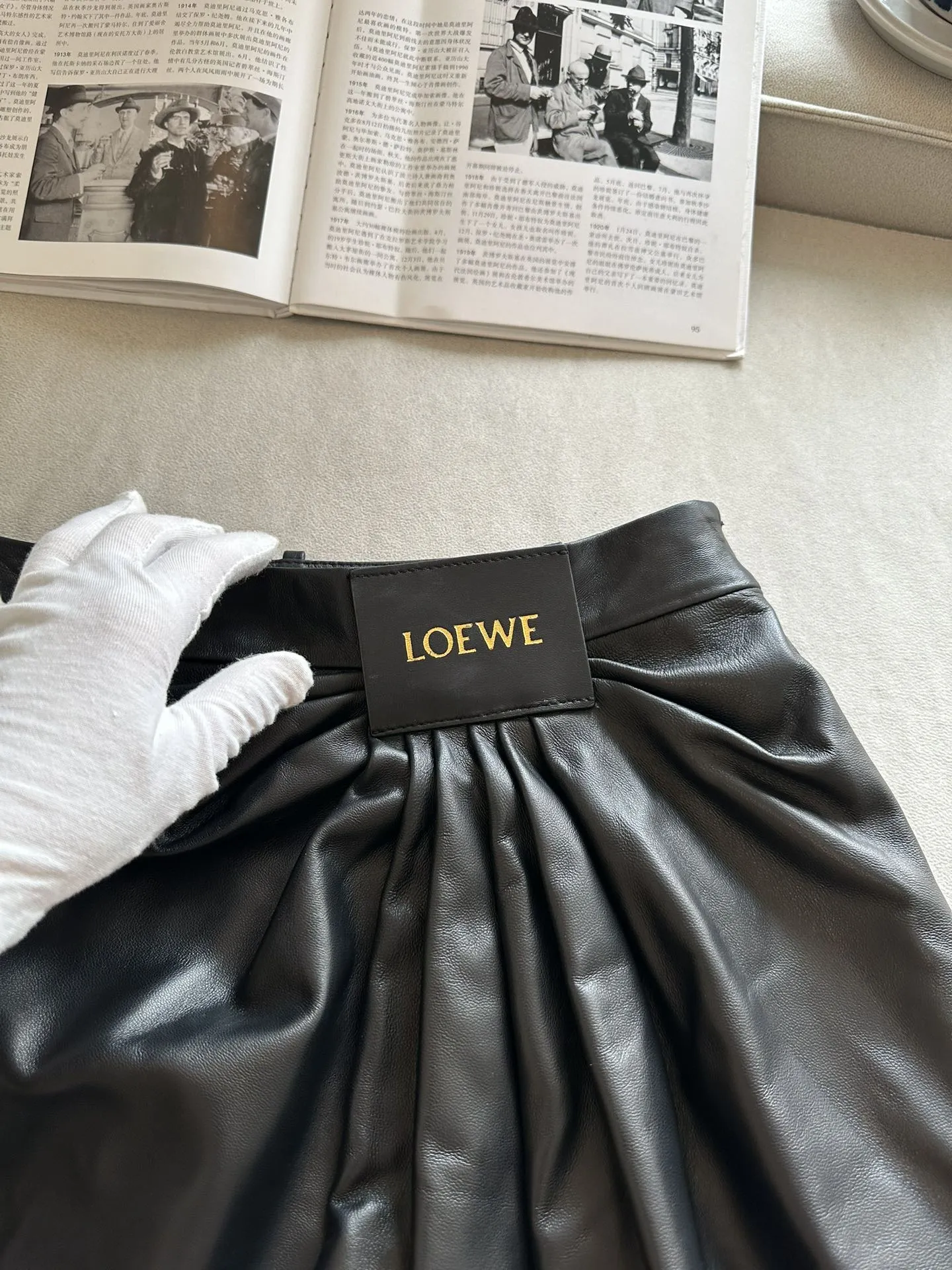 LOEWE Женская кожаная юбка