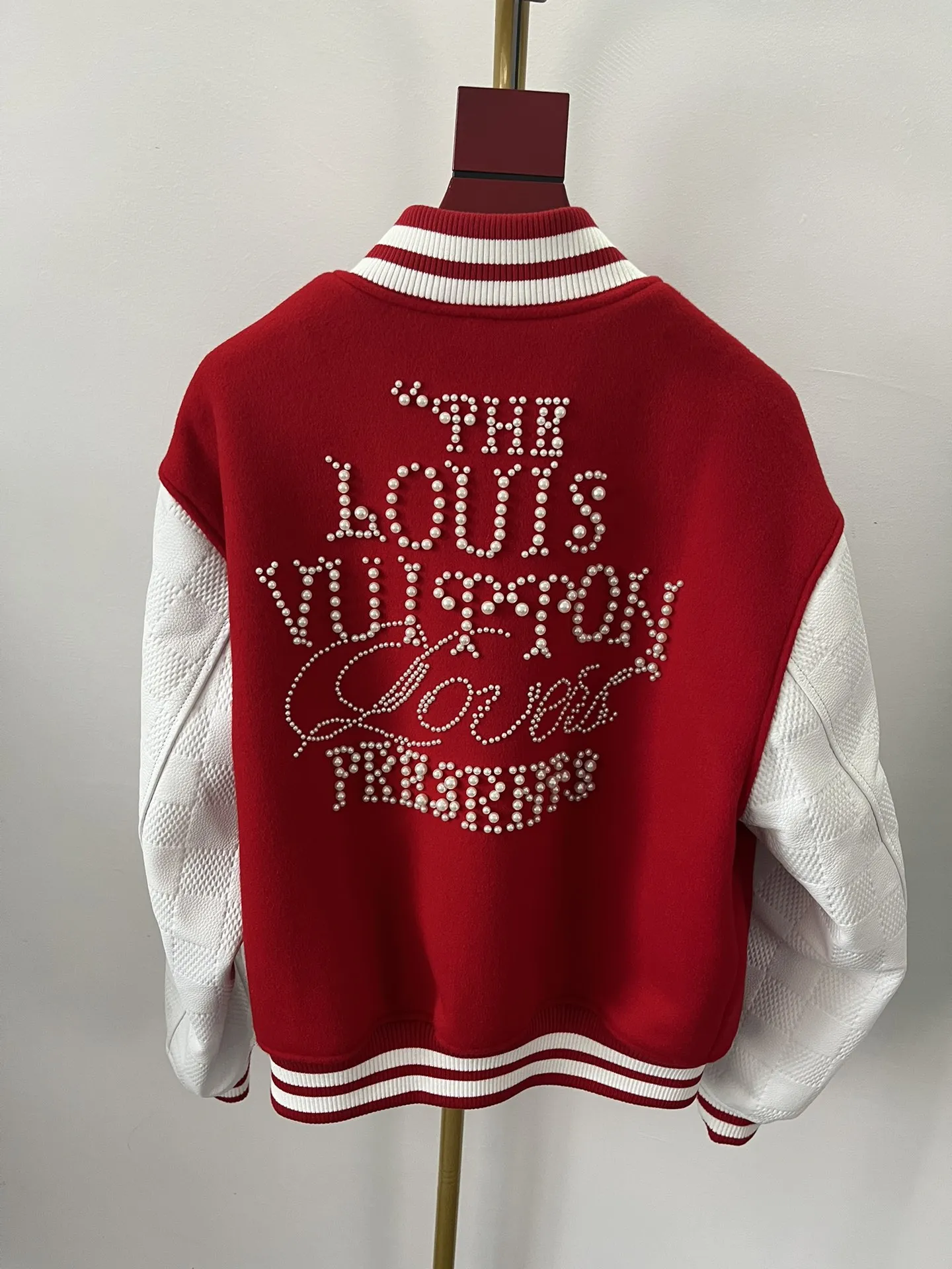 LOUIS VUITTON Мужской бомбер из шерсти и кожи LOUIS VUITTON Мужской бомбер из шерсти и кожи