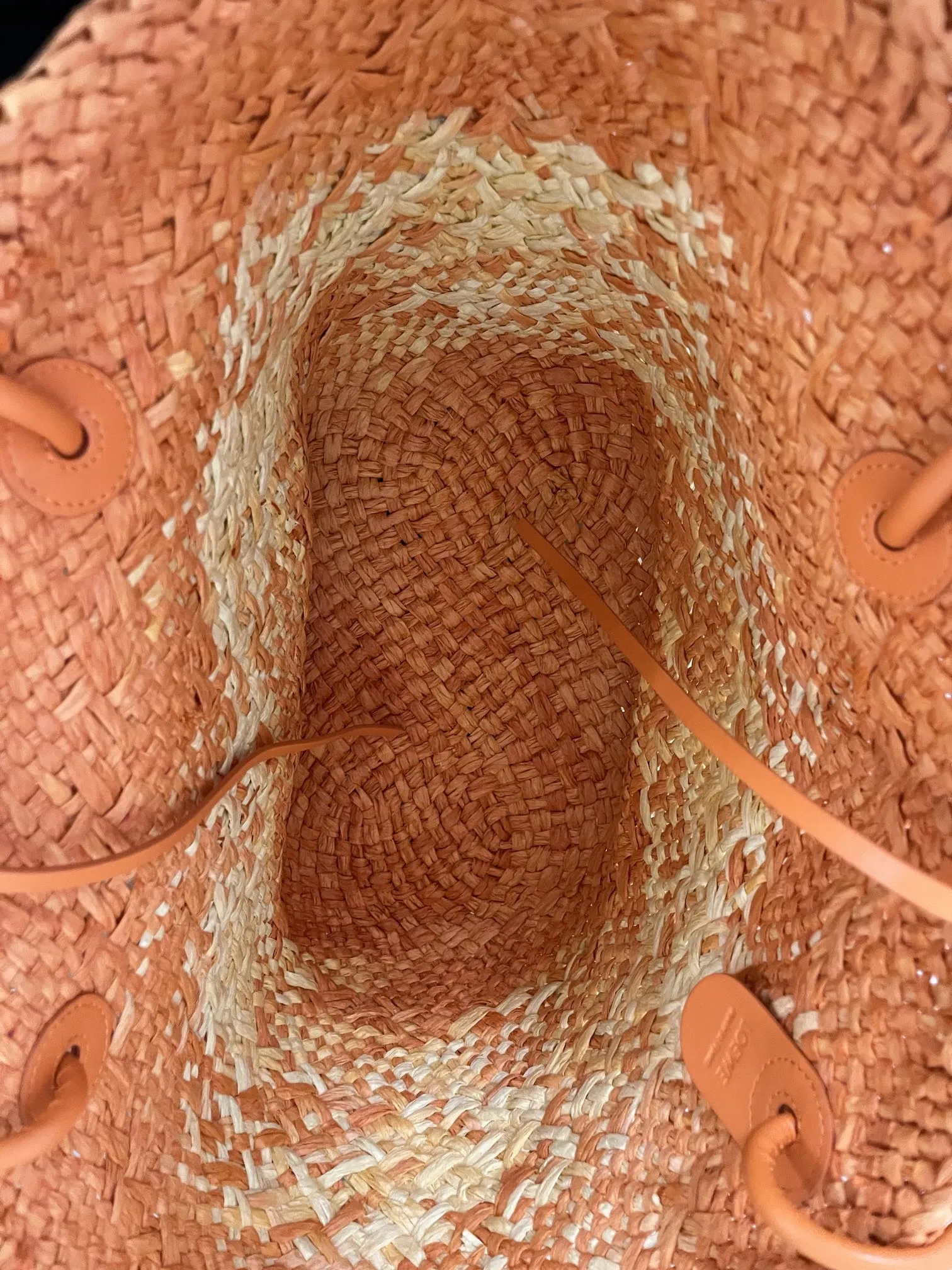 LOEWE Женская пляжная сумка Anagram Basket