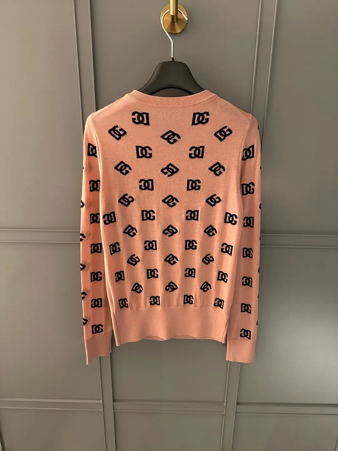 DOLCE & GABBANA Женский кардиган из шерсти и шелка DOLCE & GABBANA Женский кардиган из шерсти и шелка