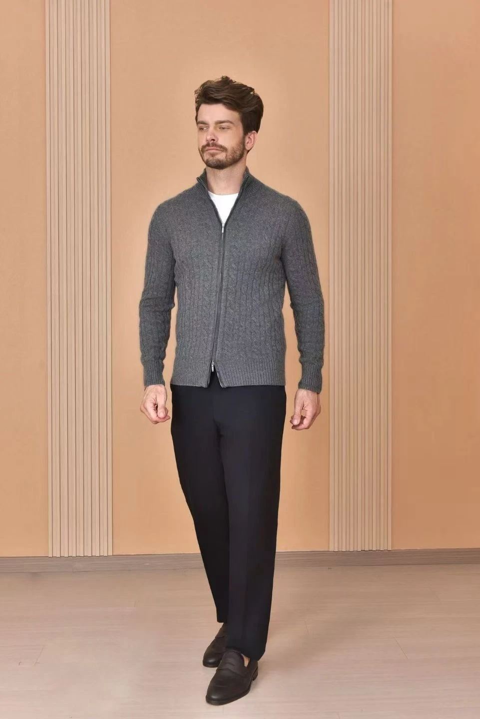 BRUNELLO CUCINELLI Мужской джемпер из кашемира BRUNELLO CUCINELLI Мужской джемпер из кашемира