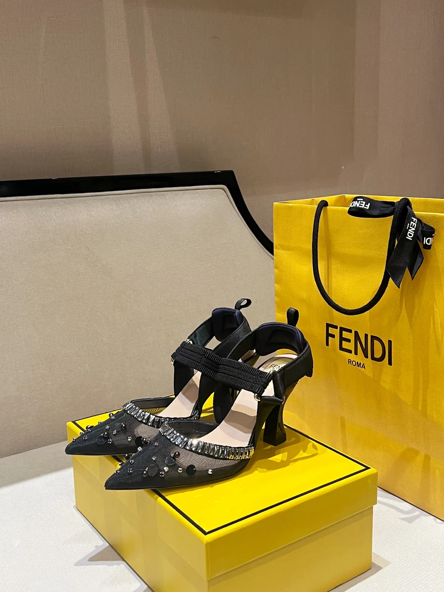 FENDI Туфли женские