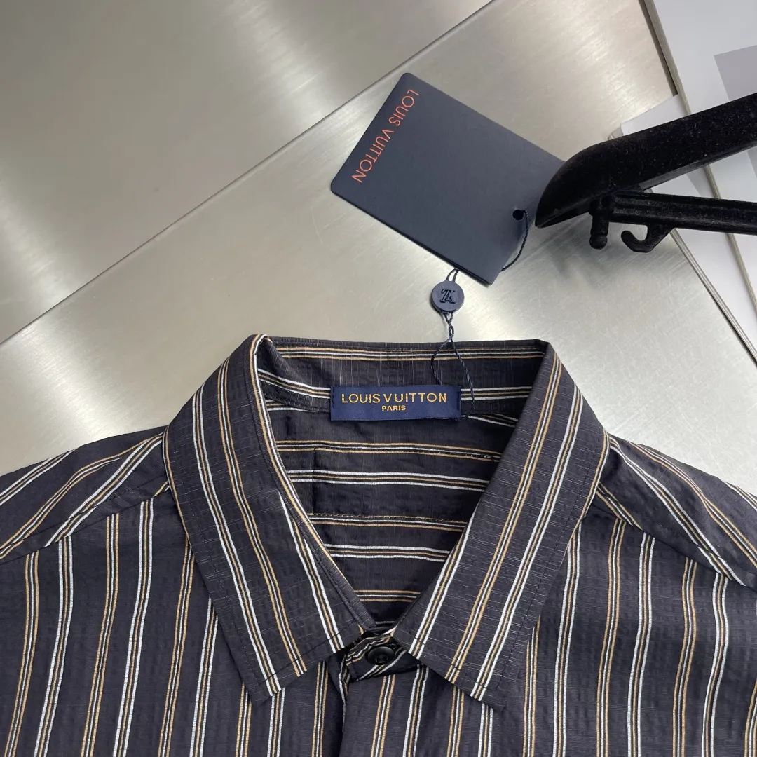 LOUIS VUITTON Мужская рубашка LOUIS VUITTON Мужская рубашка