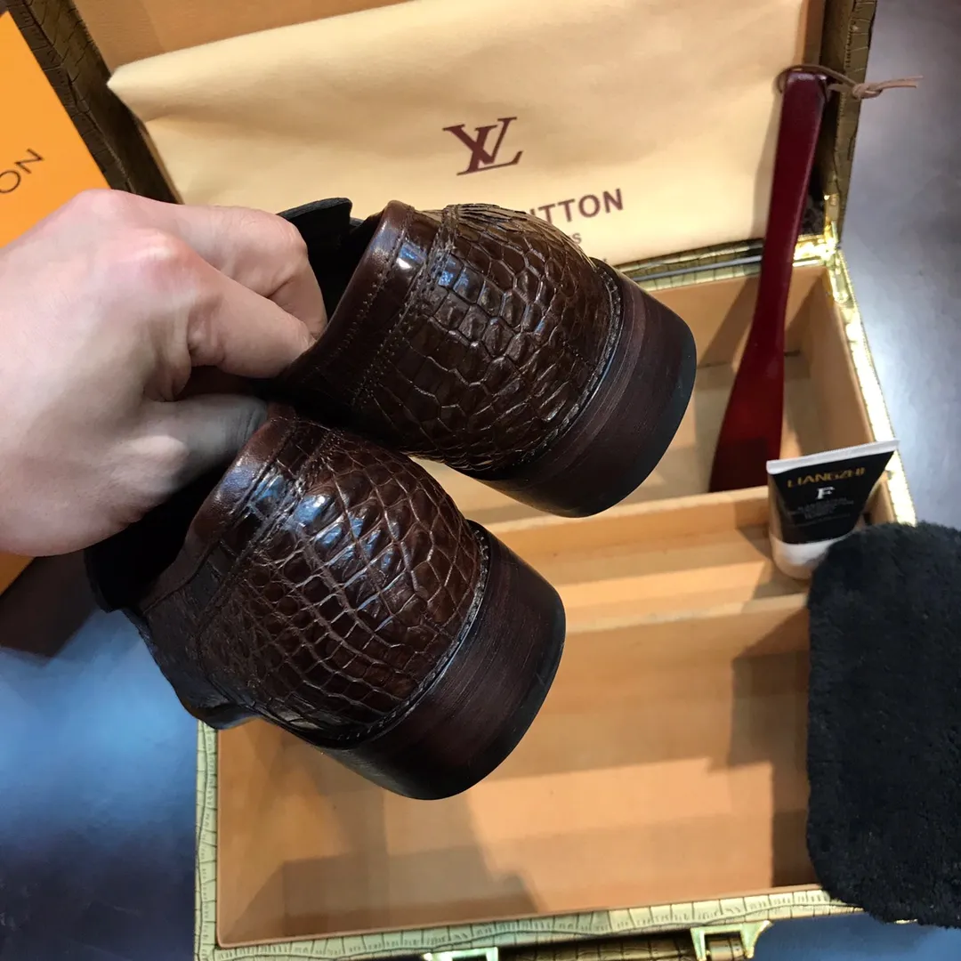 LOUIS VUITTON Мужские туфли из кожи крокодила LOUIS VUITTON Мужские туфли из кожи крокодила