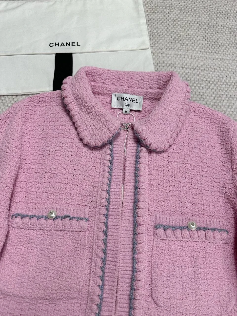 CHANEL Женский кардиган  CHANEL Женский кардиган