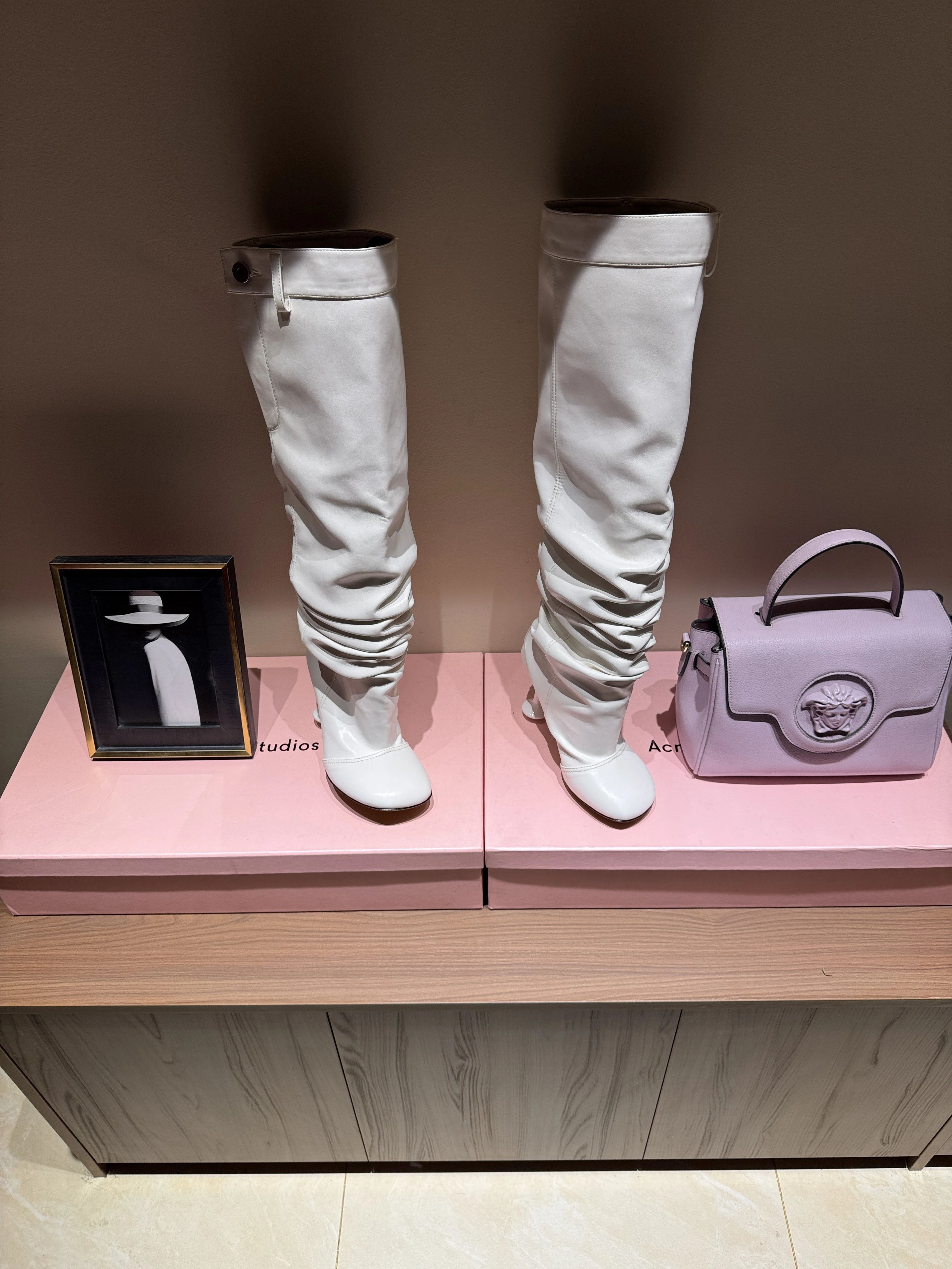 LOEWE Женские сапоги 