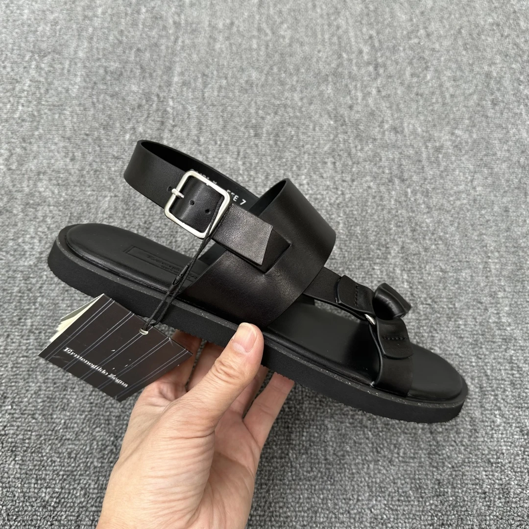 ERMENEGILDO ZEGNA Мужские сандалии