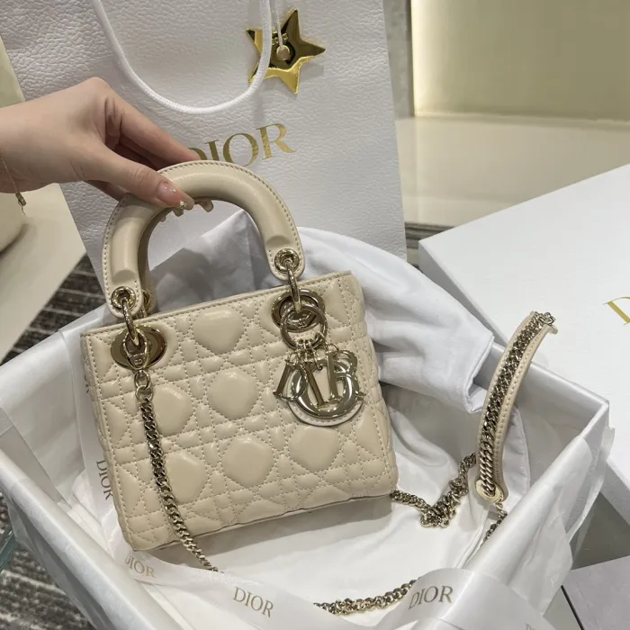 CHRISTIAN DIOR Женская сумка Lady Dior mini