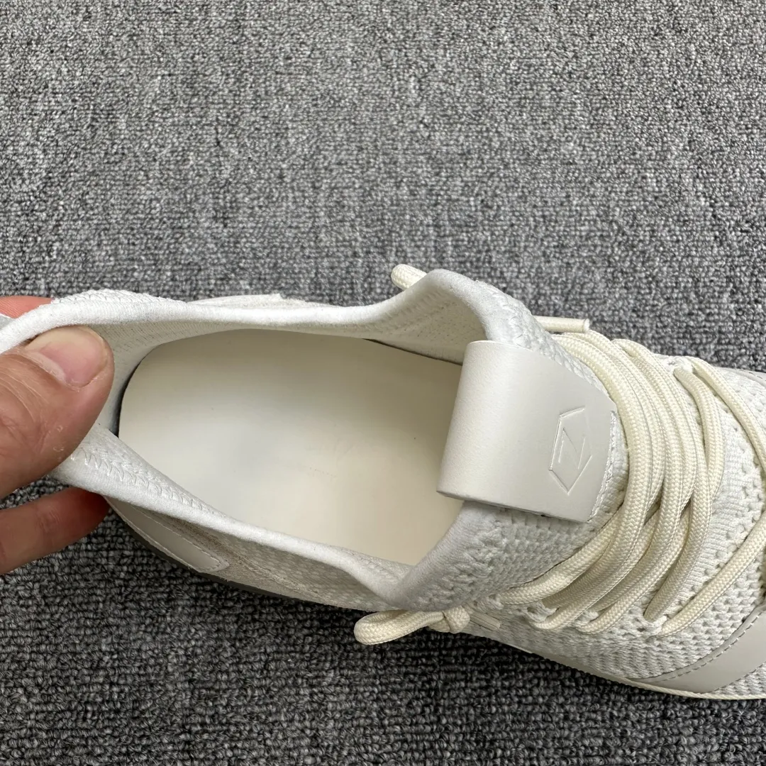 ERMENEGILDO ZEGNA Мужские кроссовки коровья кожа с минималистичным дизайном ERMENEGILDO ZEGNA Мужские кроссовки коровья кожа с минималистичным дизайном