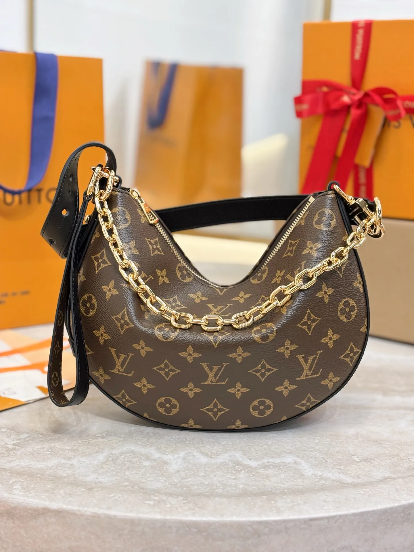 LOUIS VUITTON Женская сумка Cookie BB M15056 LOUIS VUITTON Женская сумка Cookie BB M15056