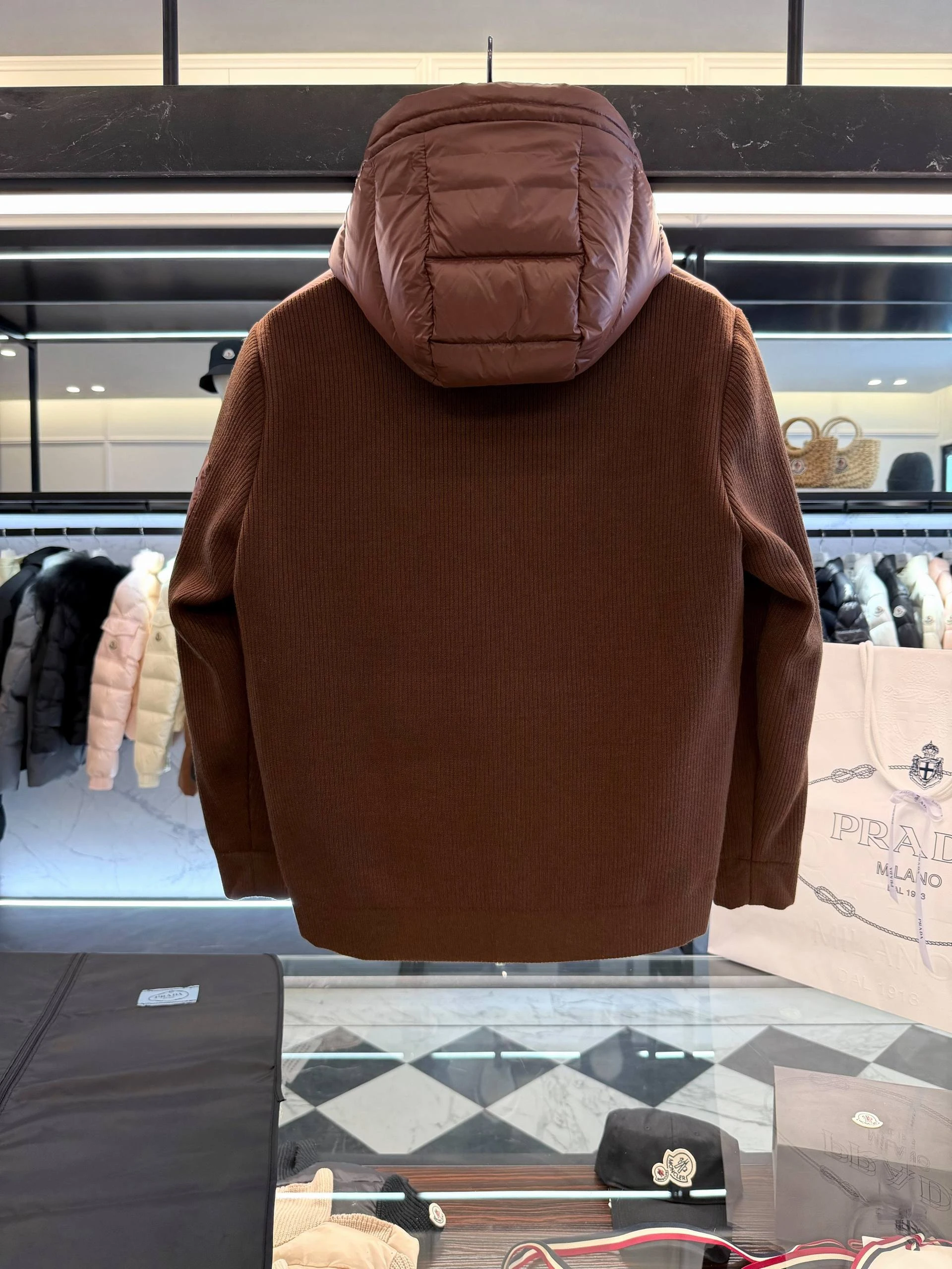 PRADA Мужская куртка с пуховым наполнителем 