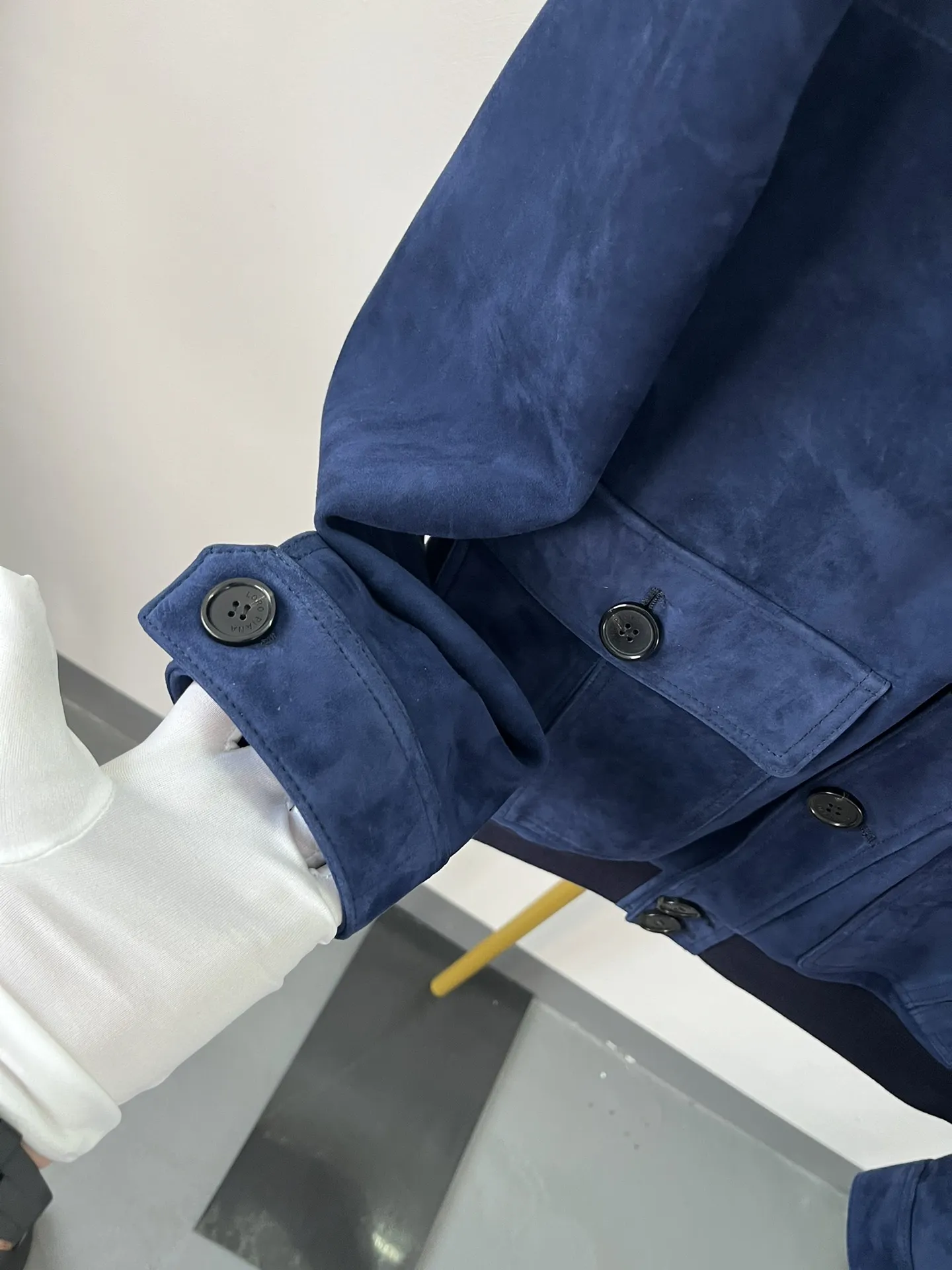 LORO PIANA Мужская куртка из элитной замши