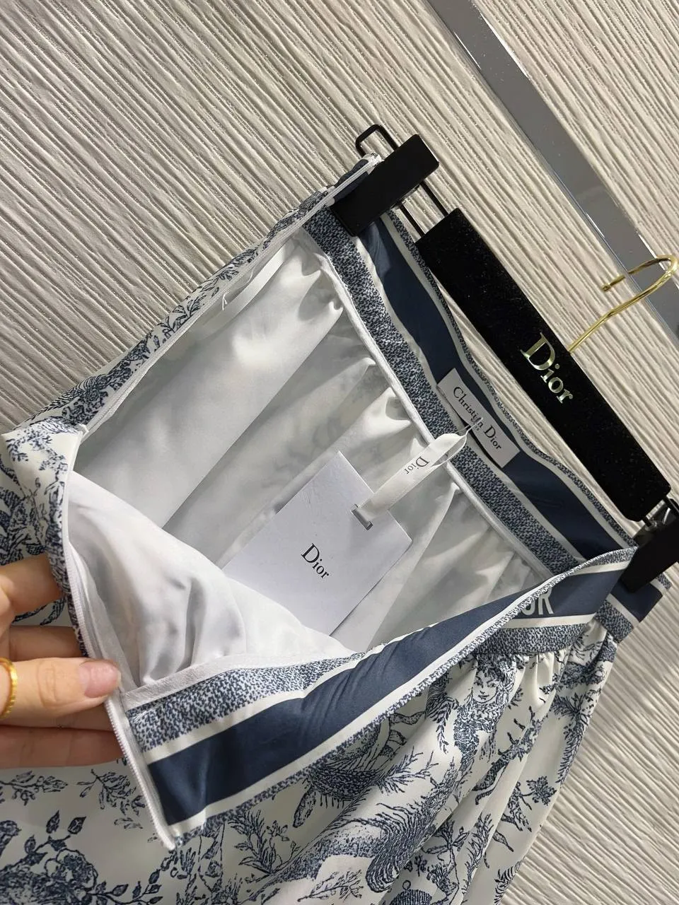 CHRISTIAN DIOR Женская юбка CHRISTIAN DIOR Женская юбка