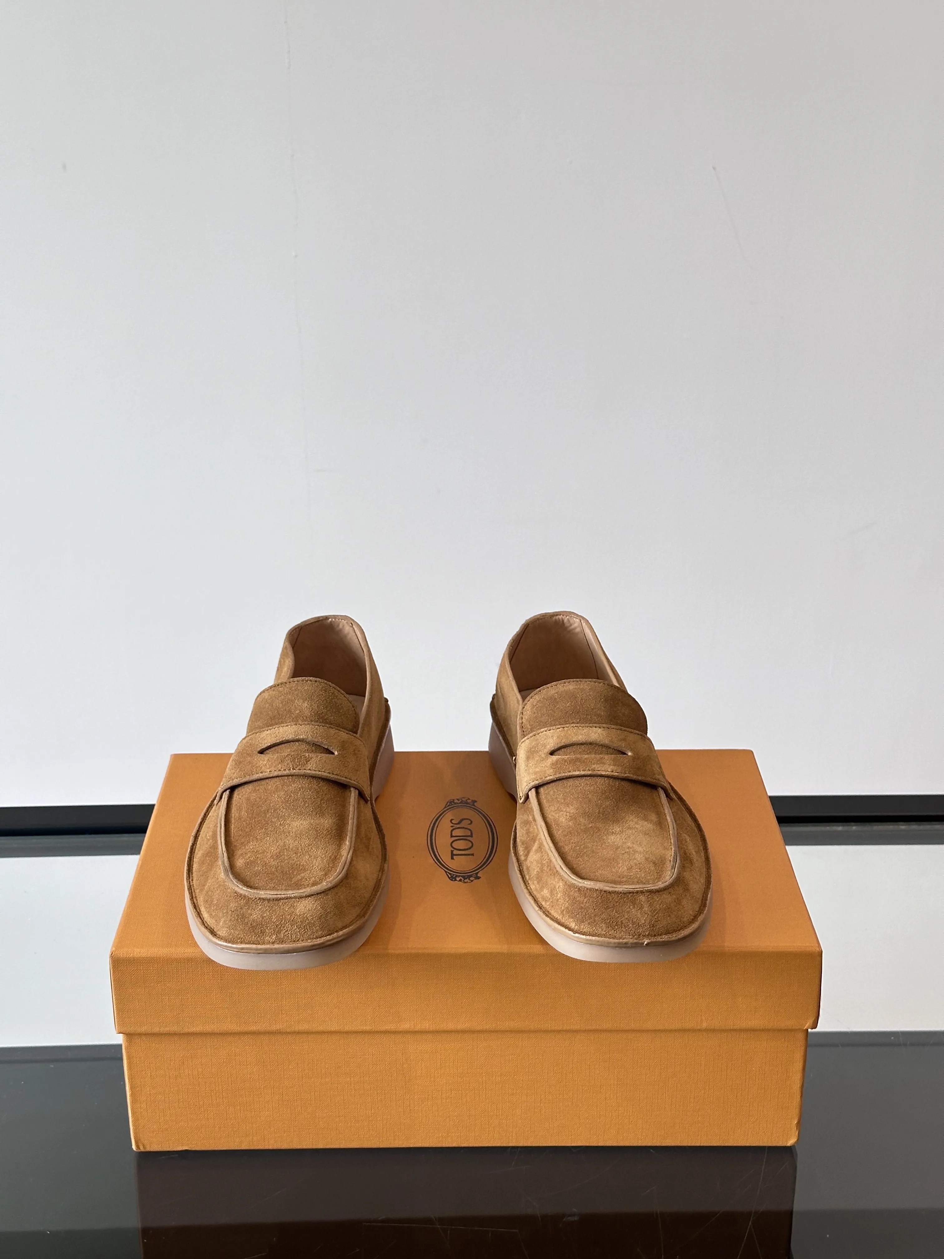 TOD'S Мужские лоферы из бархатистой замши черные