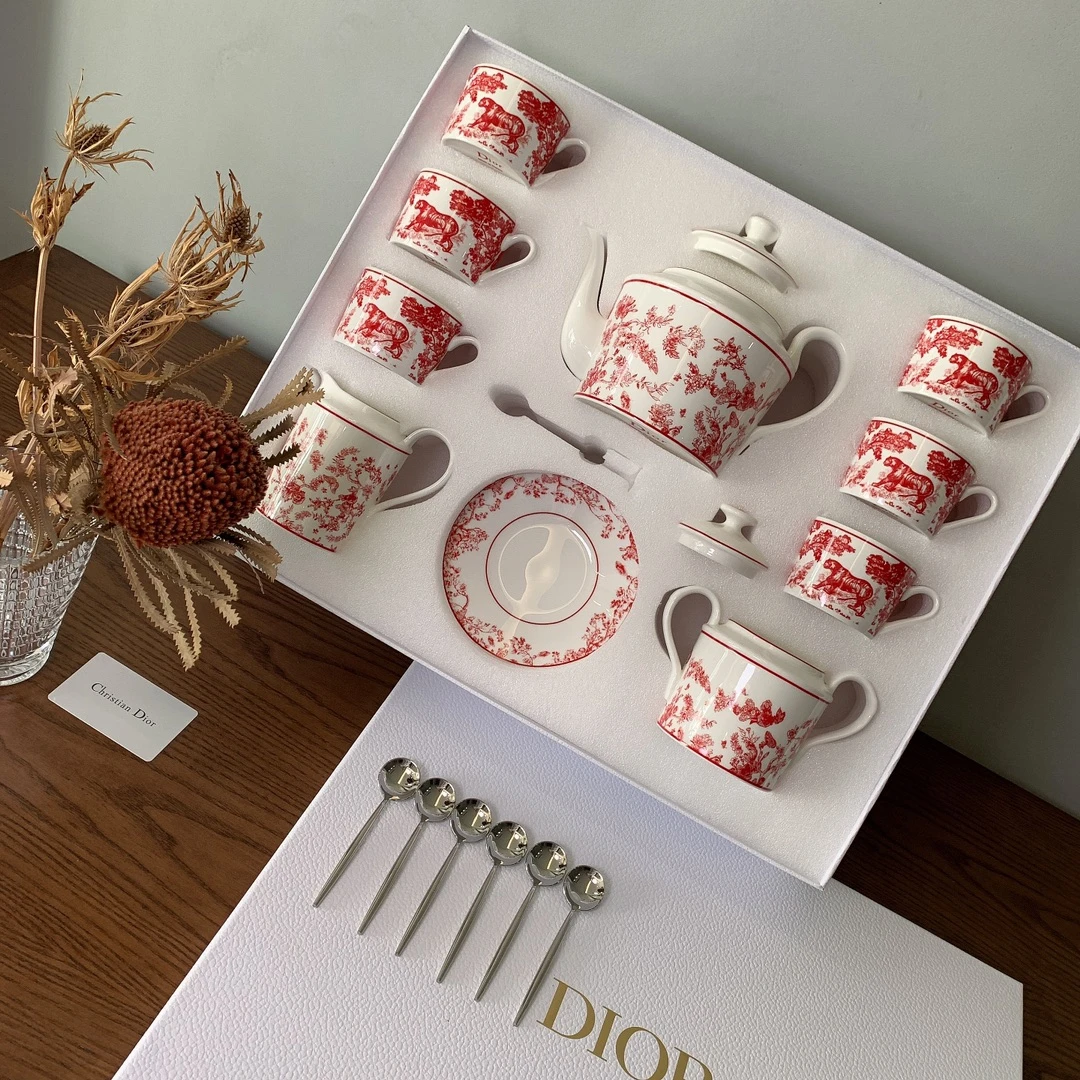 CHRISTIAN DIOR Чайный сервиз 15 предметов Maison CHRISTIAN DIOR Чайный сервиз 15 предметов Maison