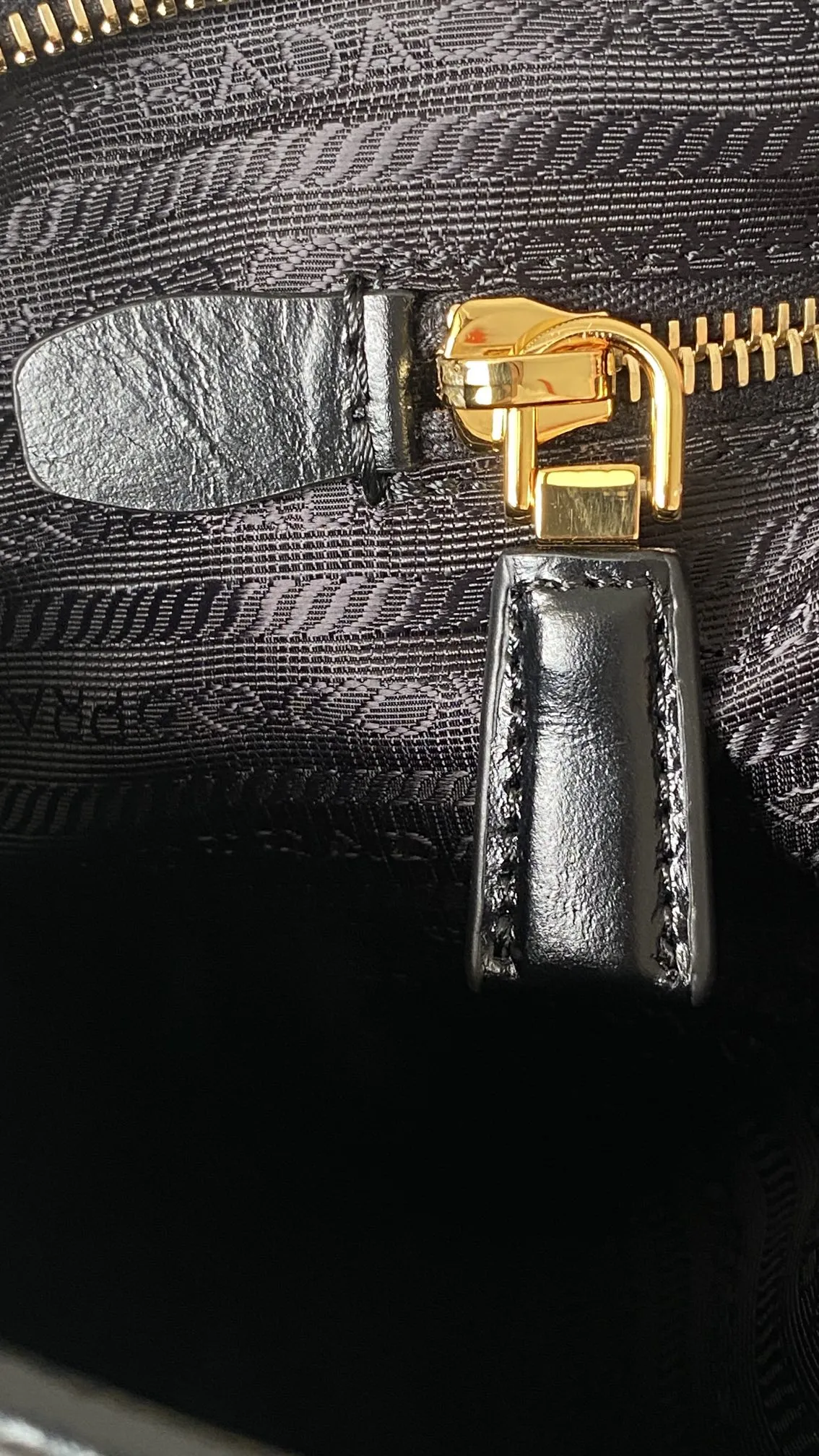 PRADA Женская сумка Lux Soft PRADA Женская сумка Lux Soft